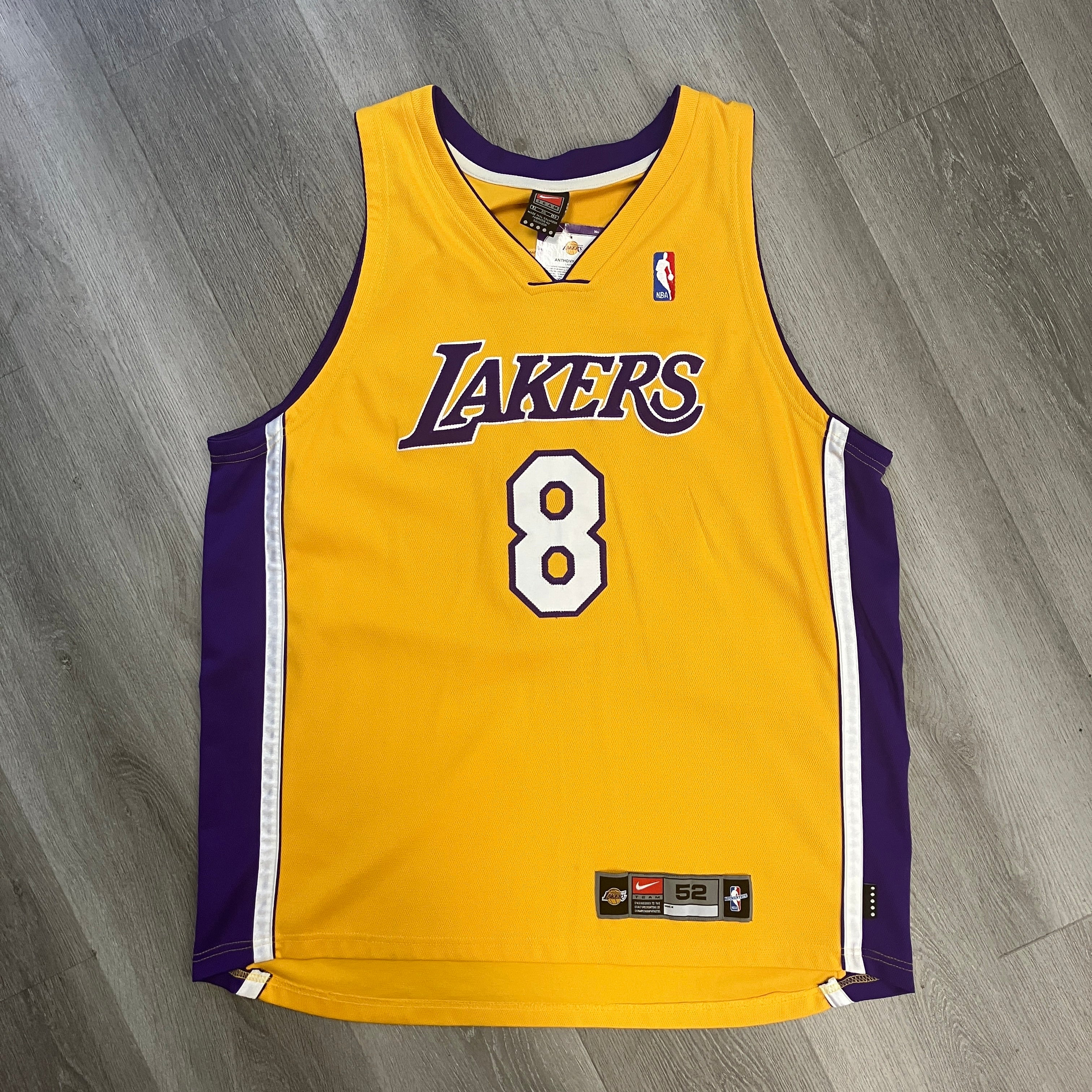 Vintage 2000s Los Angeles Lakers Nike Kobe Bryant Jersey