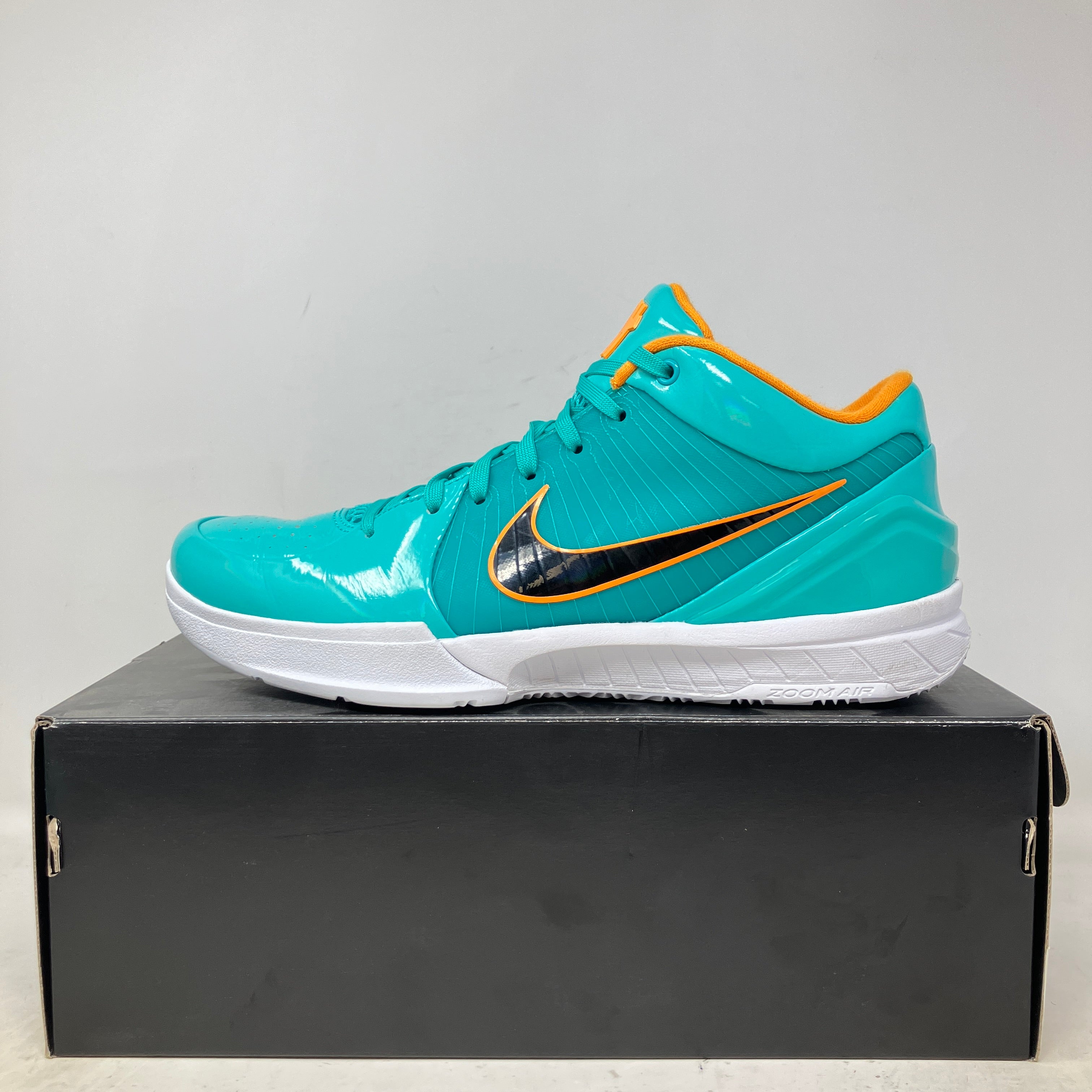 Nike Kobe 4 Protro Undefeated San Antonio Spurs