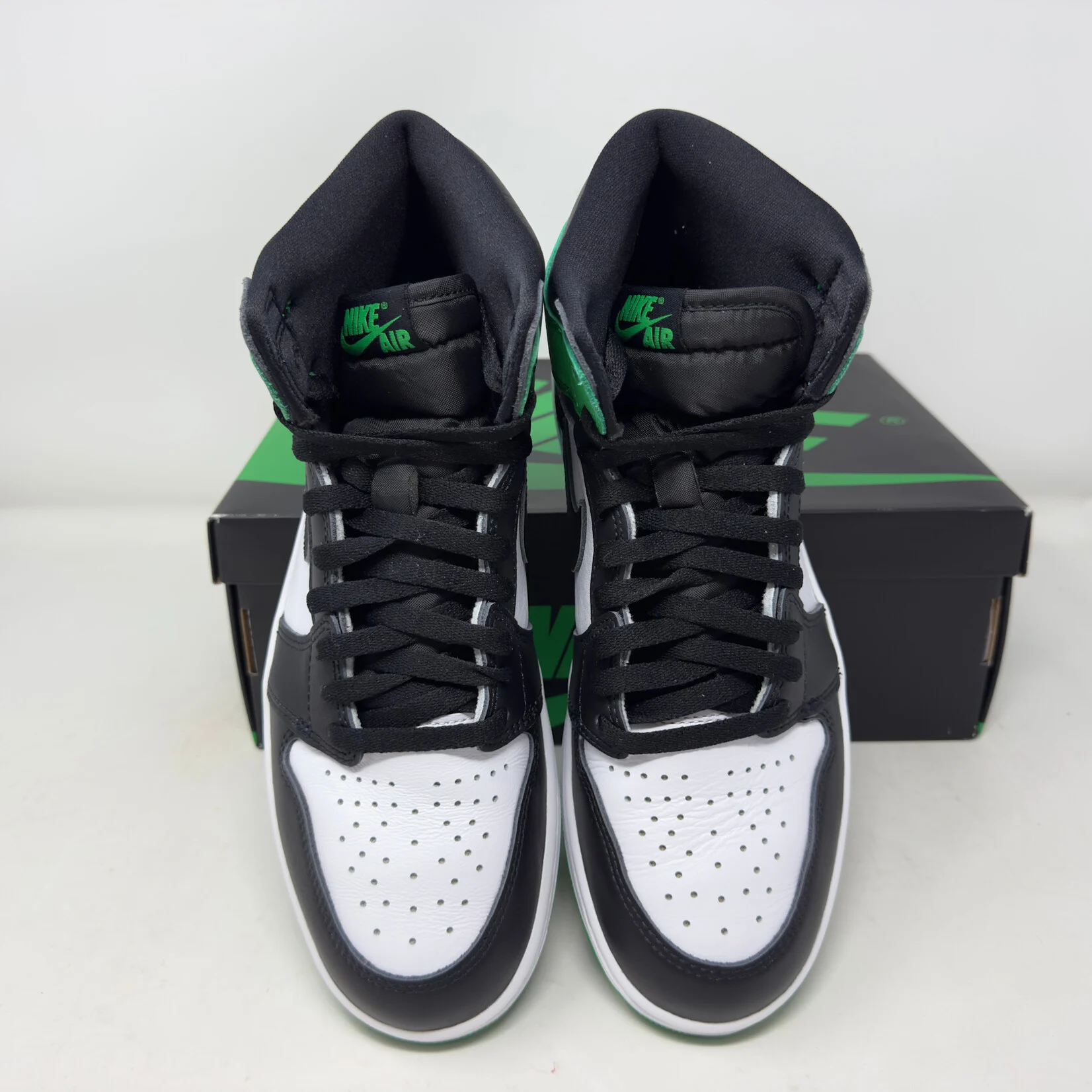 Jordan 1 Retro High OG Lucky Green