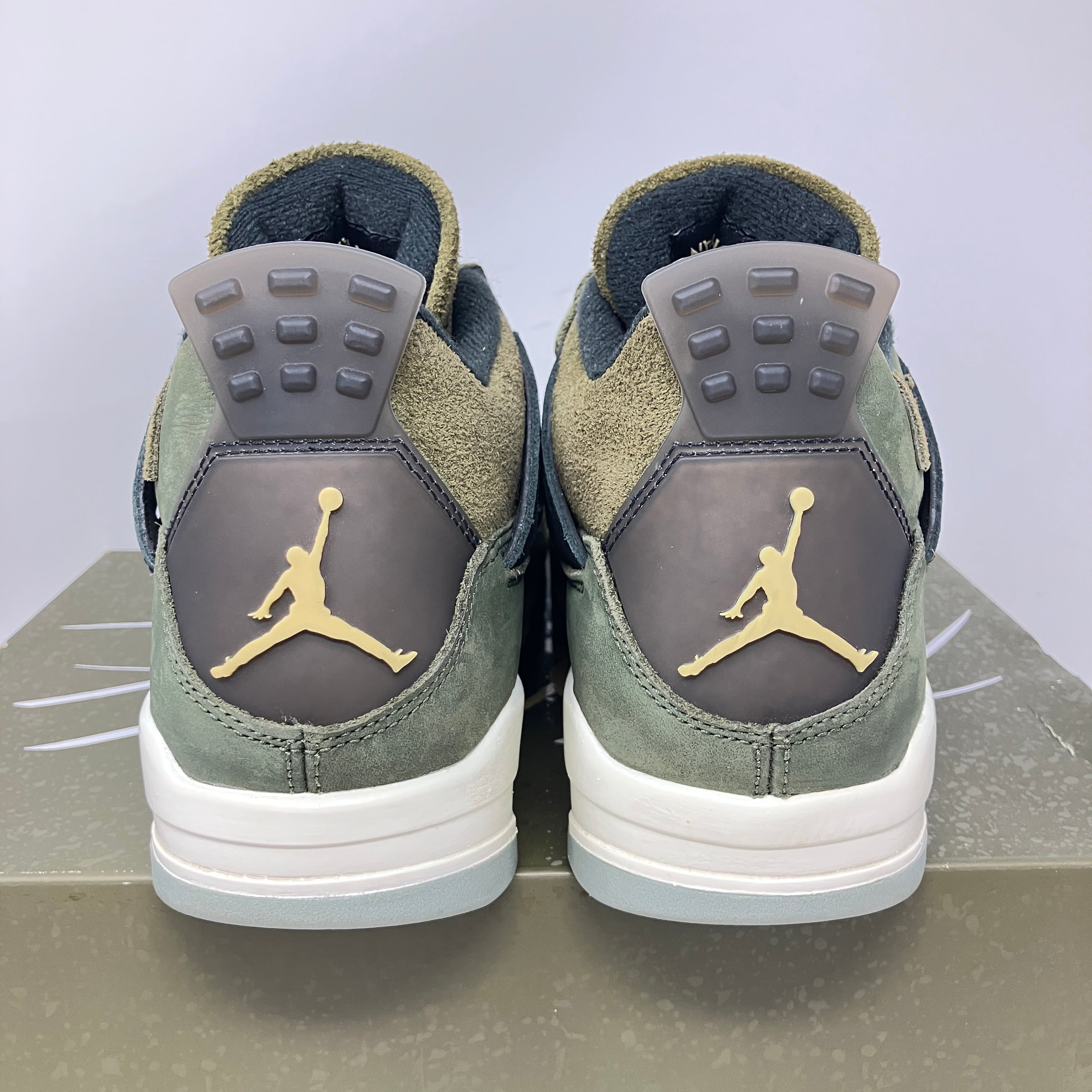Jordan 4 Retro SE Craft Medium Olive