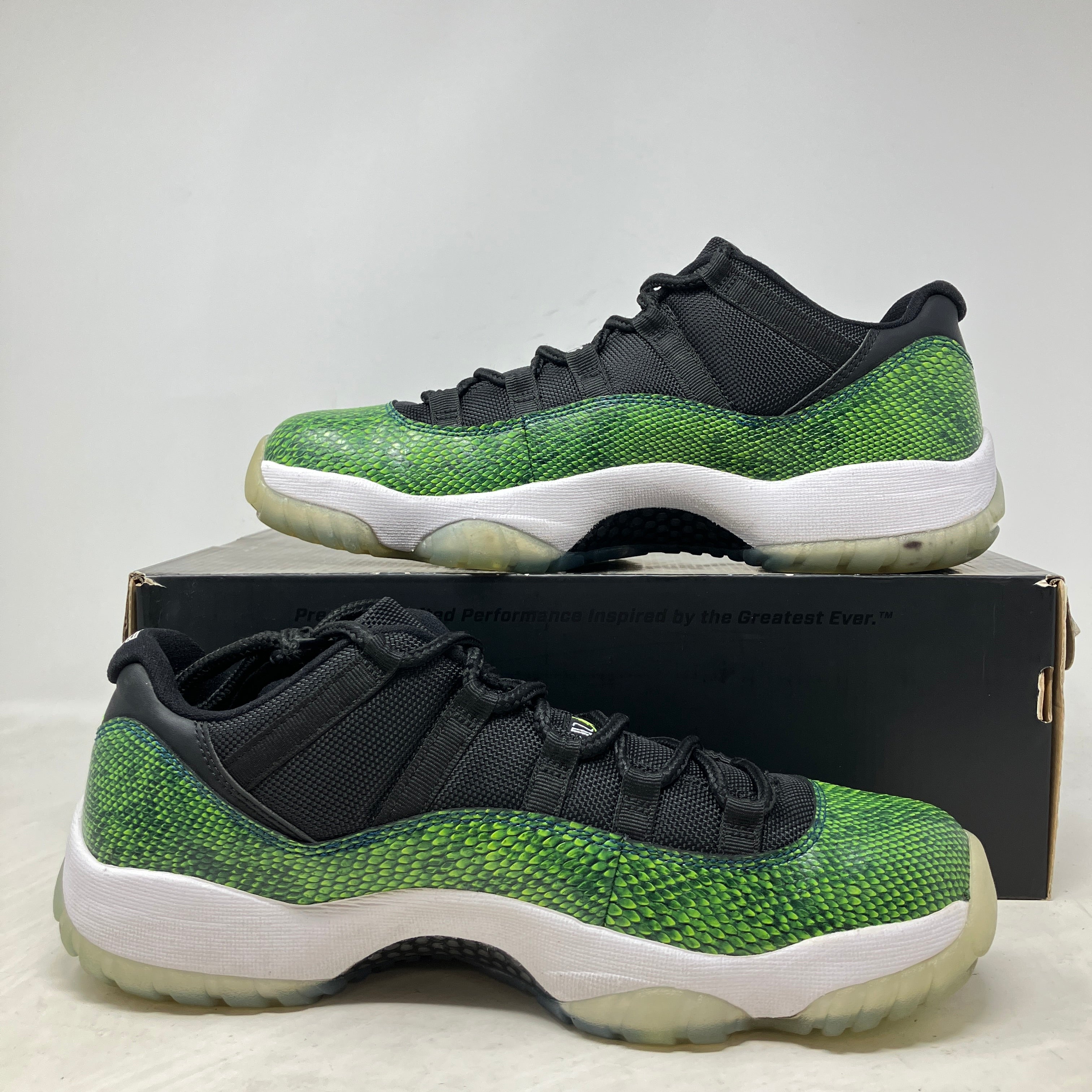Jordan 11 Retro Low Green Snakeskin
