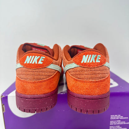 Nike SB Dunk Low Mystic Red Rosewood