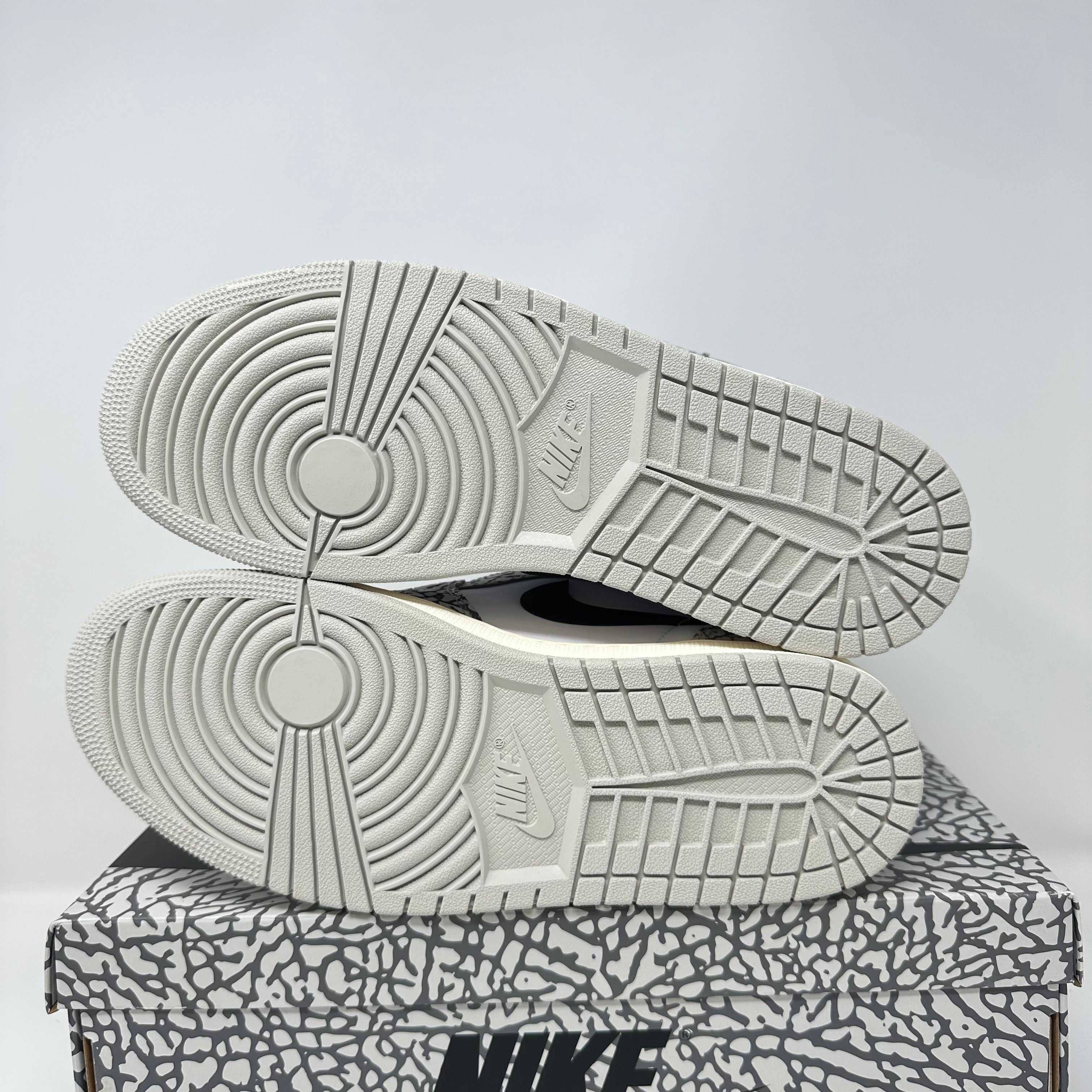 Jordan 1 Retro High OG White Cement