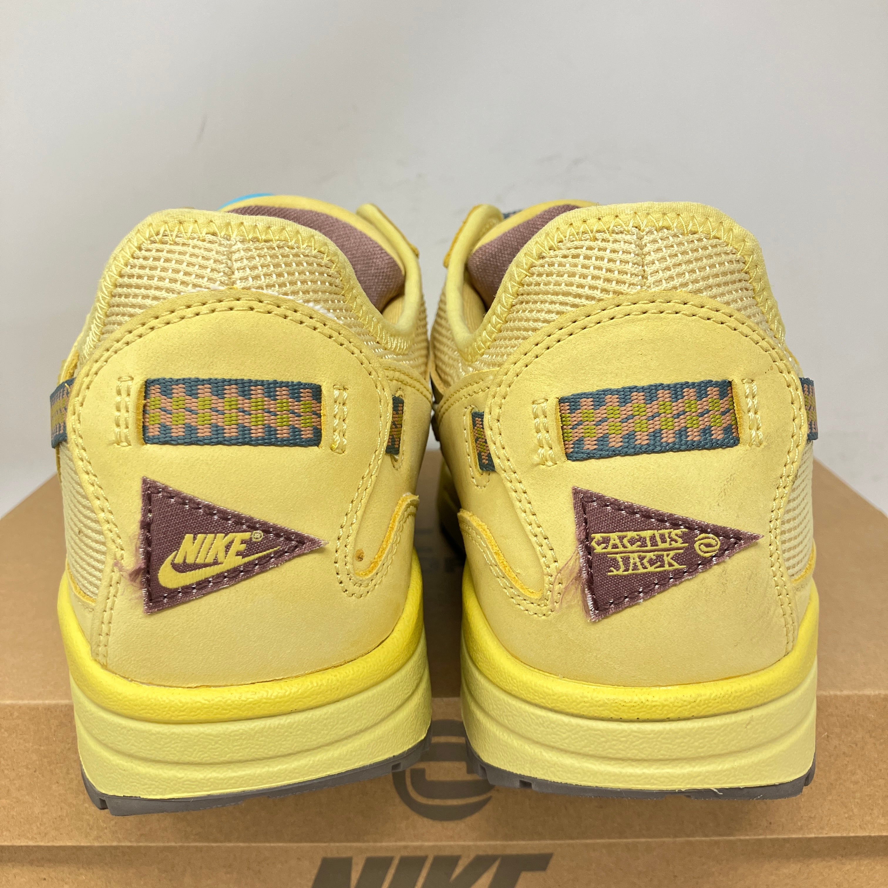 Nike Air Max 1 Travis Scott Cactus Jack Saturn Gold