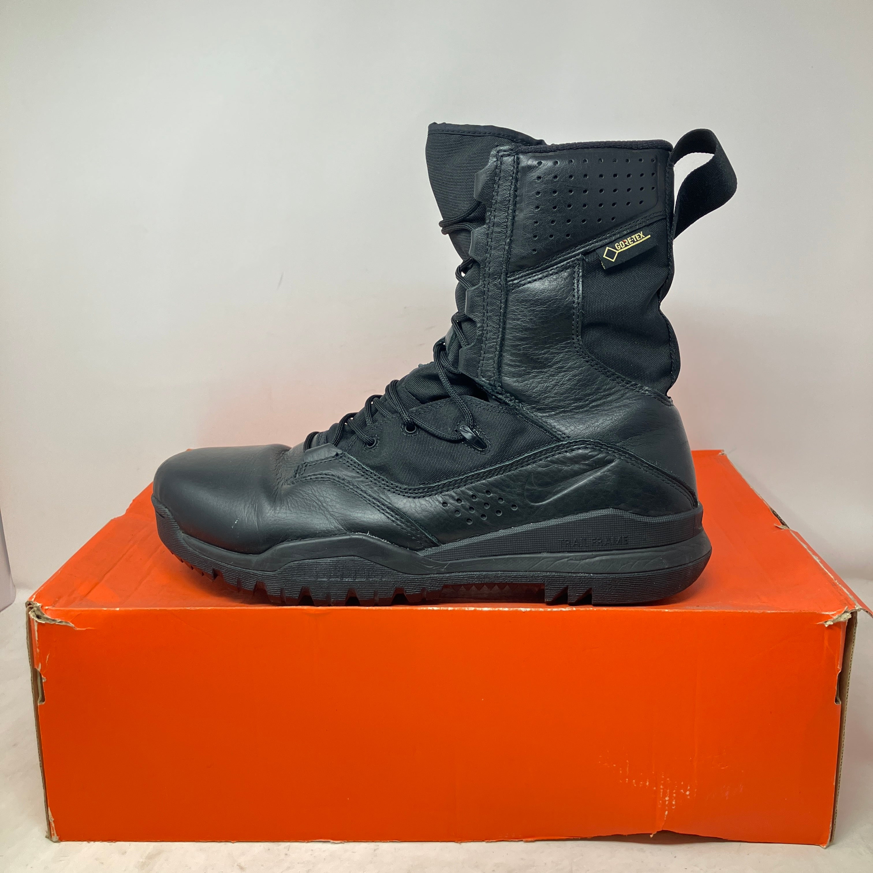Nike SFB Field 2 8" GORE-TEX Black