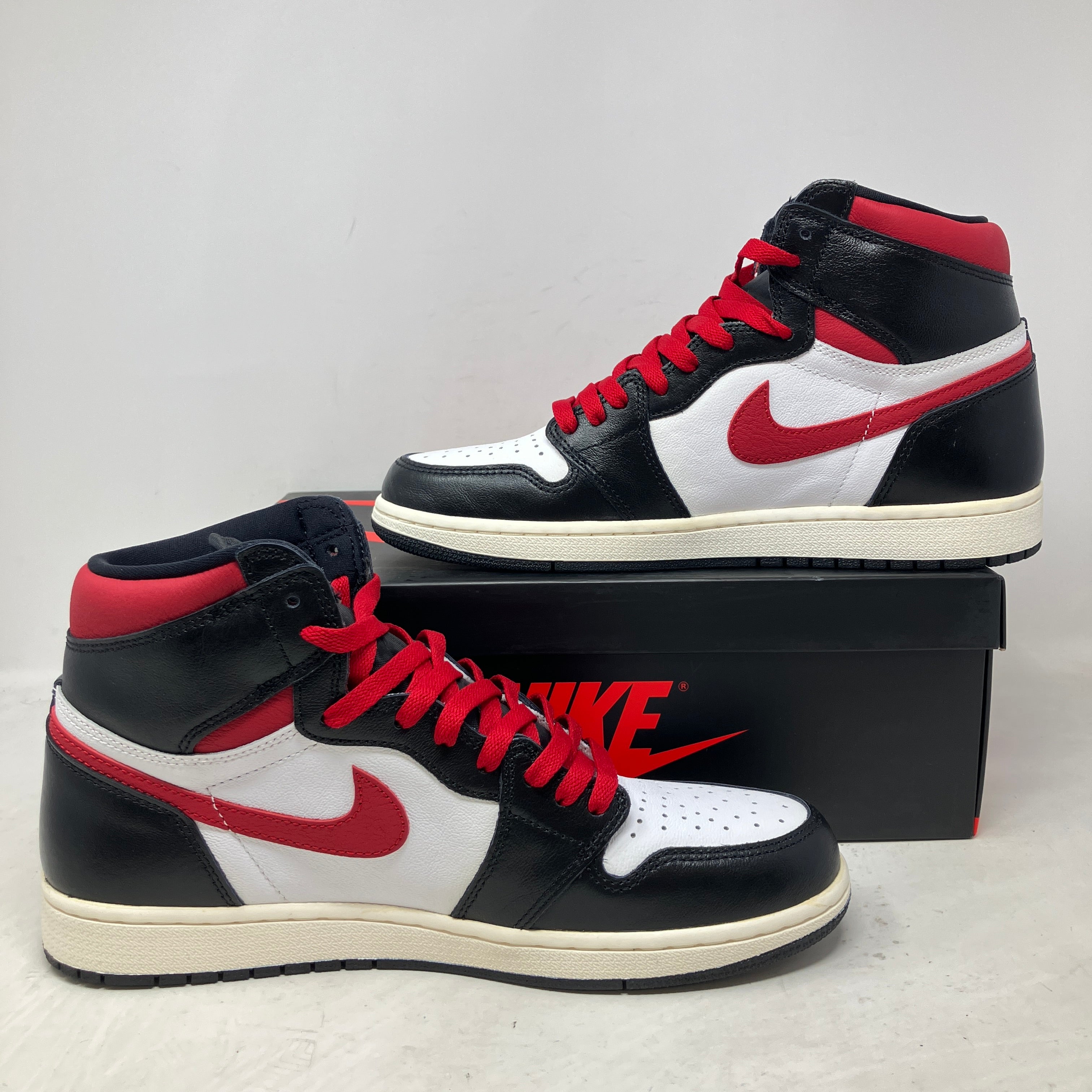 Jordan 1 Retro High Black Gym Red