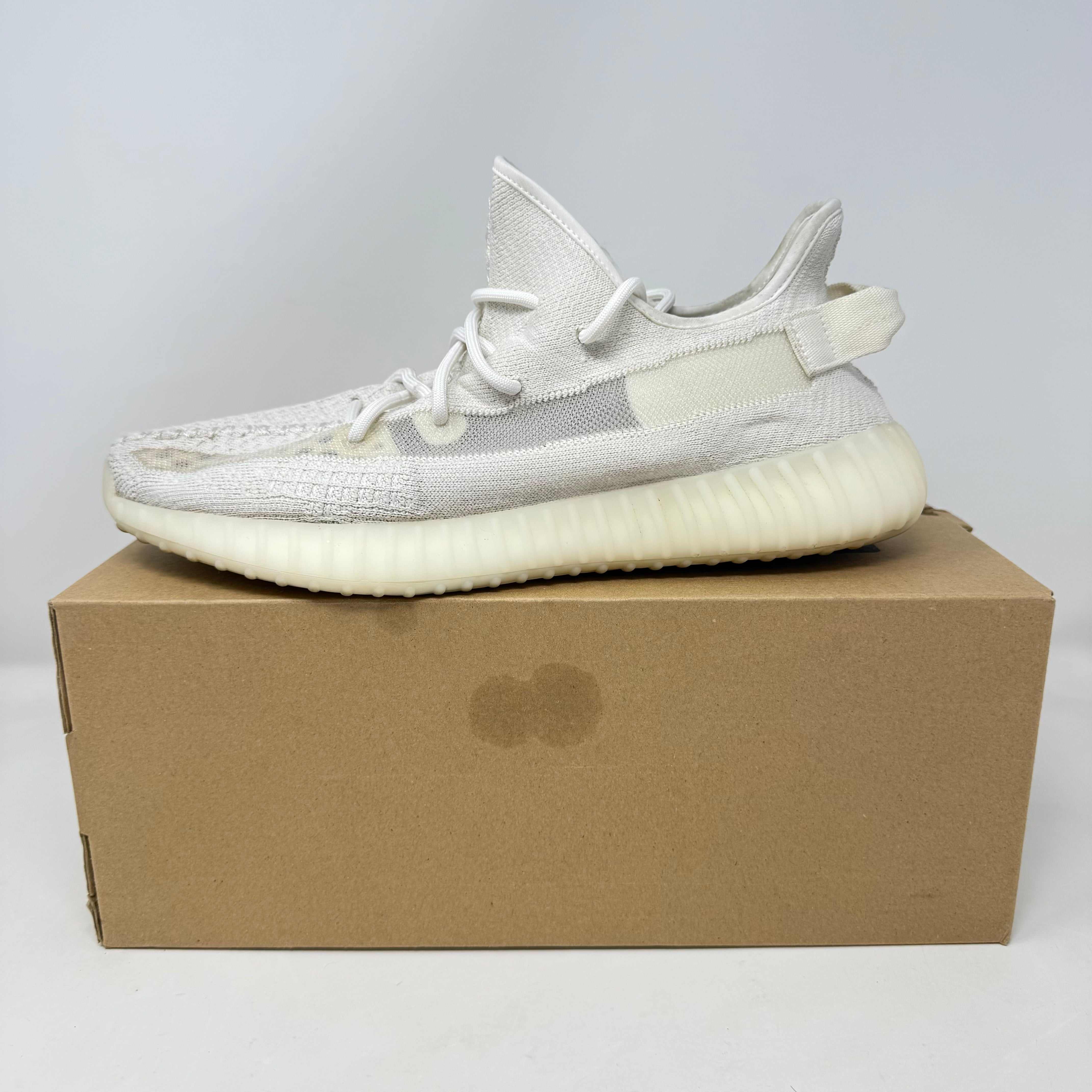 adidas Yeezy Boost 350 V2 Bone sneakers pre-owned with box included