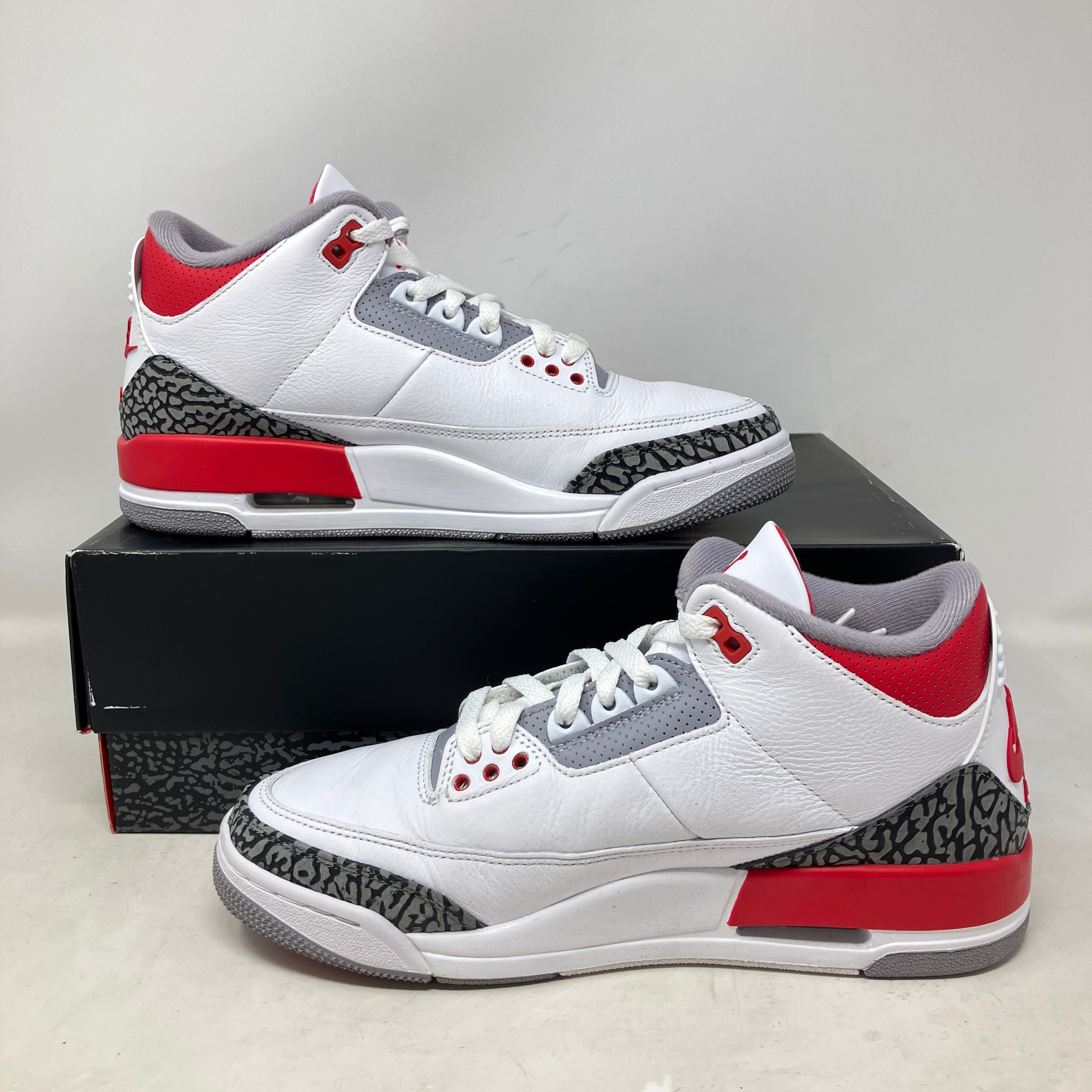 Jordan 3 Retro Fire Red (2022)