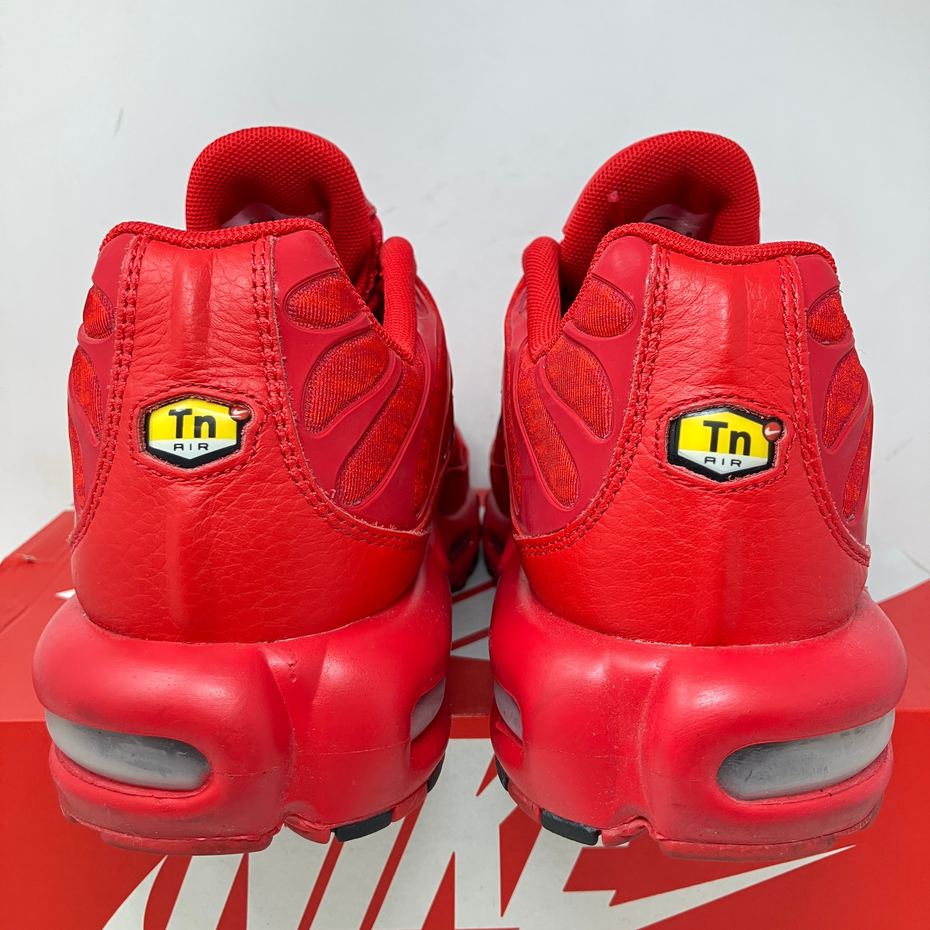 Nike Air Max Plus University Red Chile Red