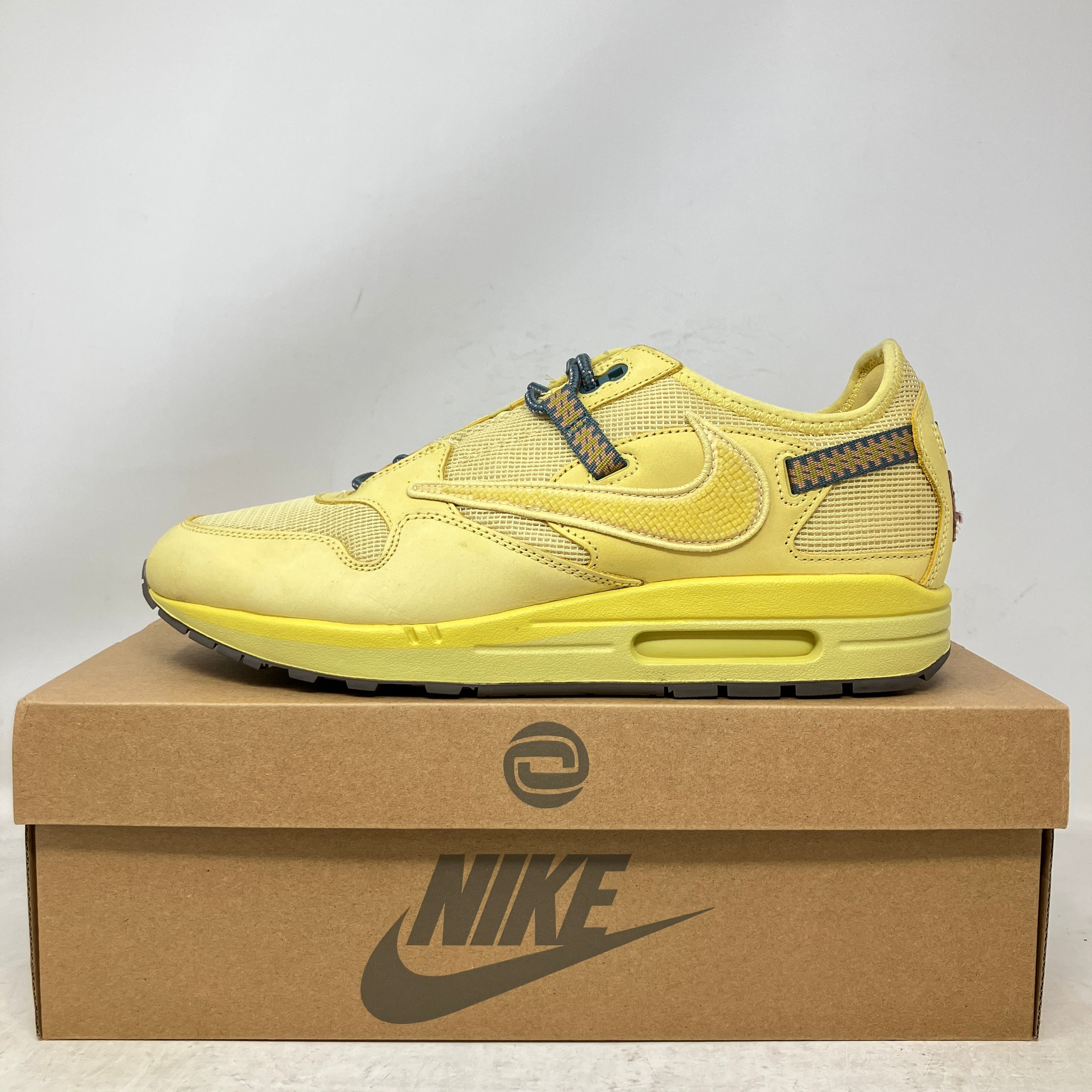 Nike Air Max 1 Travis Scott Cactus Jack Saturn Gold