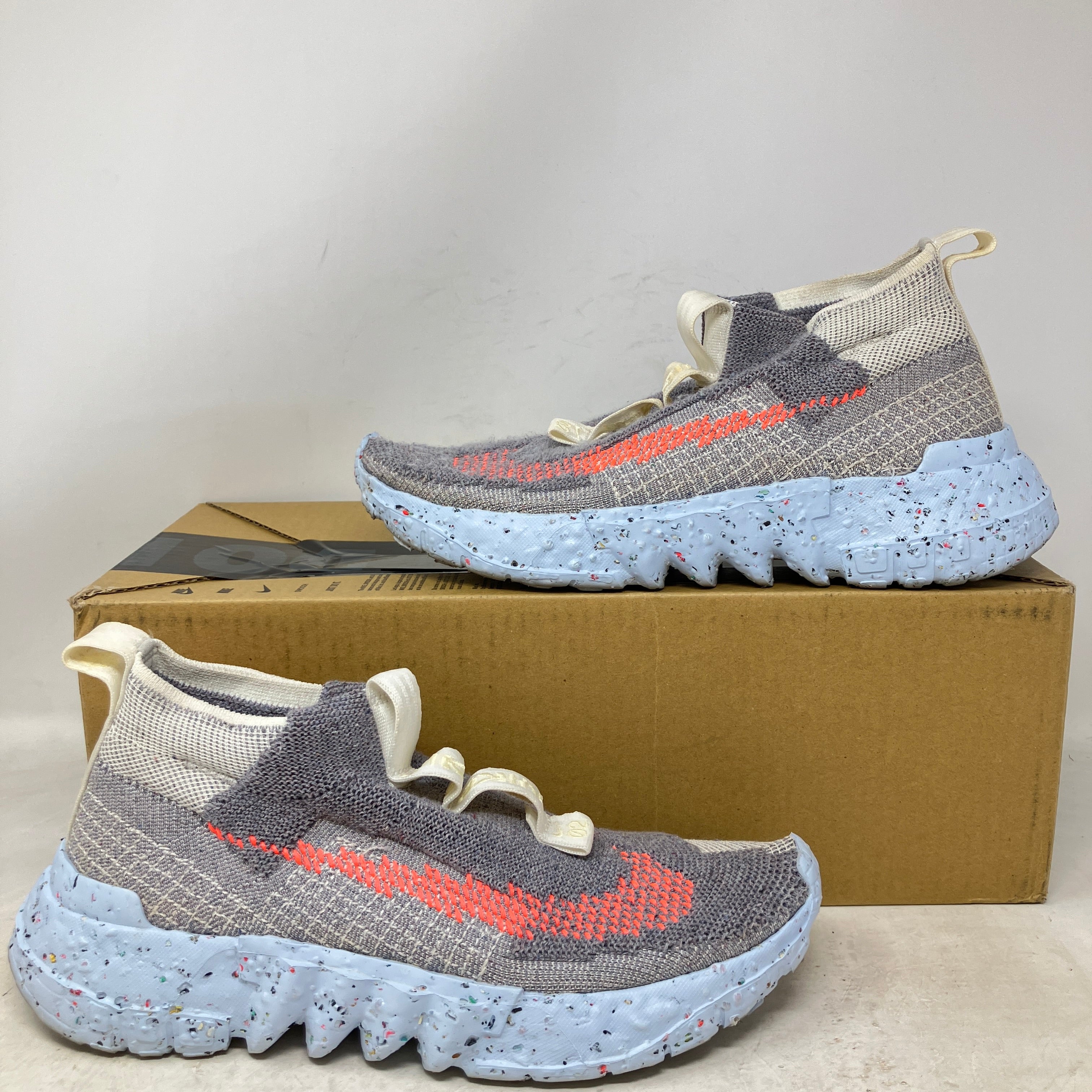 Nike Space Hippie 02 Vast Grey Hyper Crimson