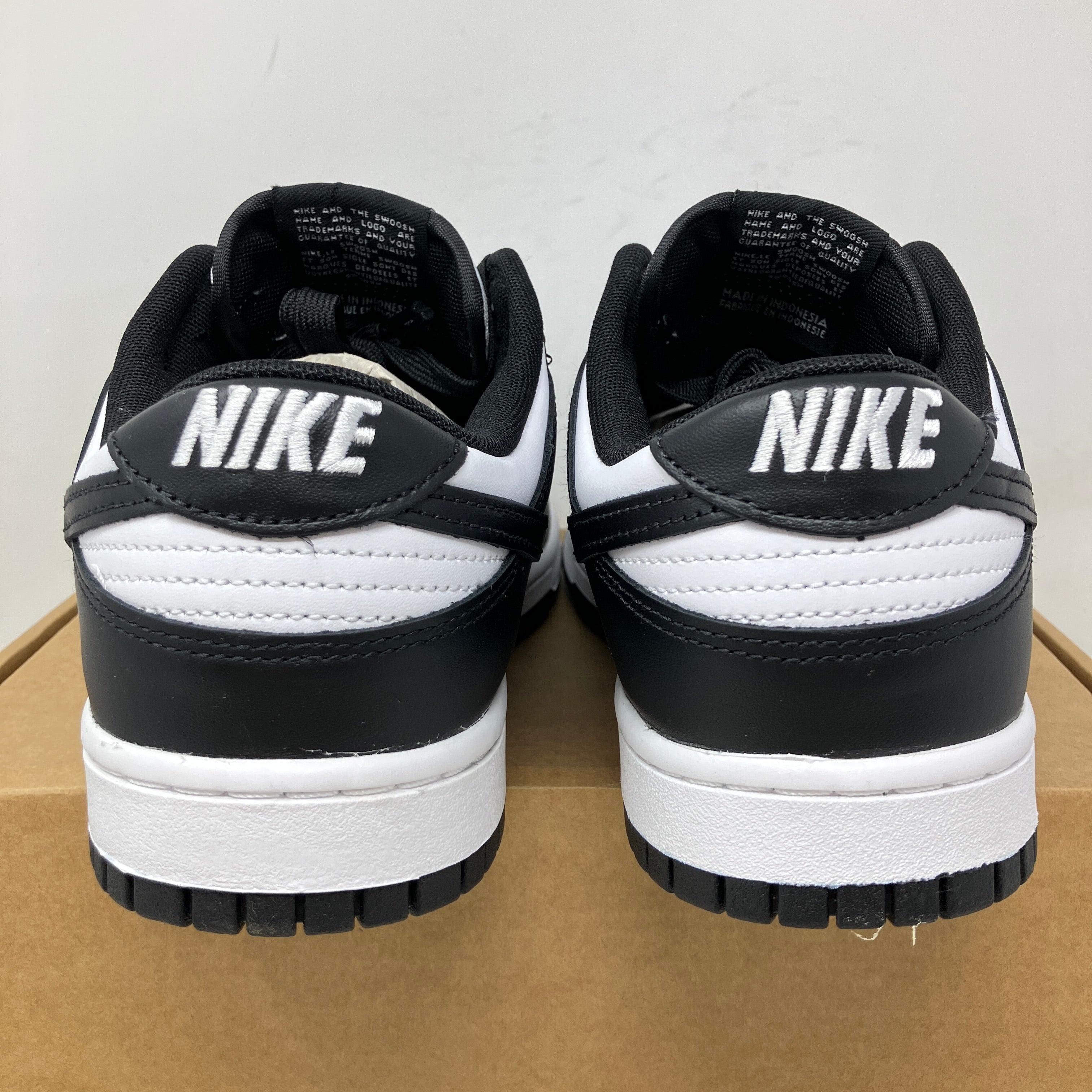 Nike Dunk Low Retro White Black Panda