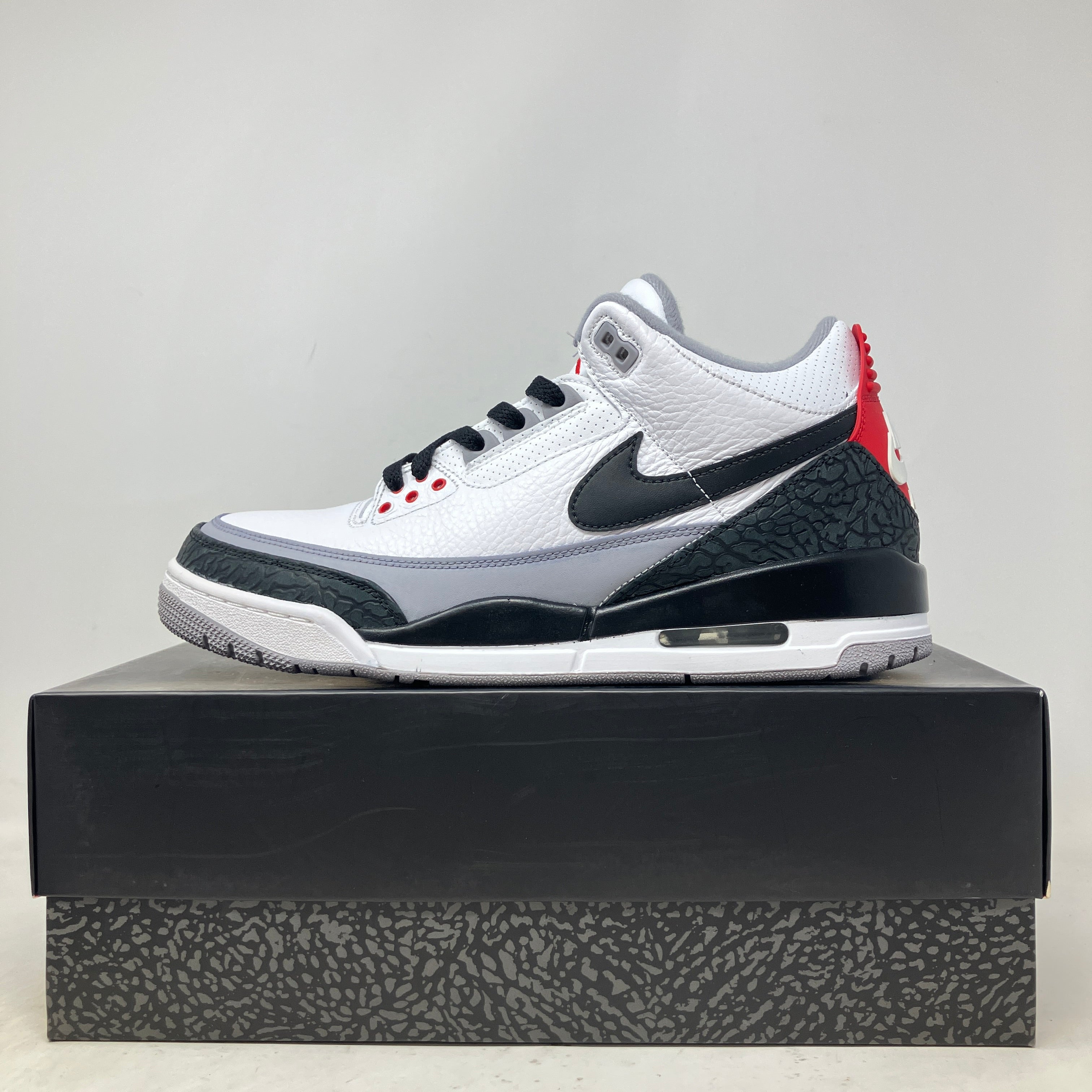 Jordan 3 Retro Tinker Hatfield