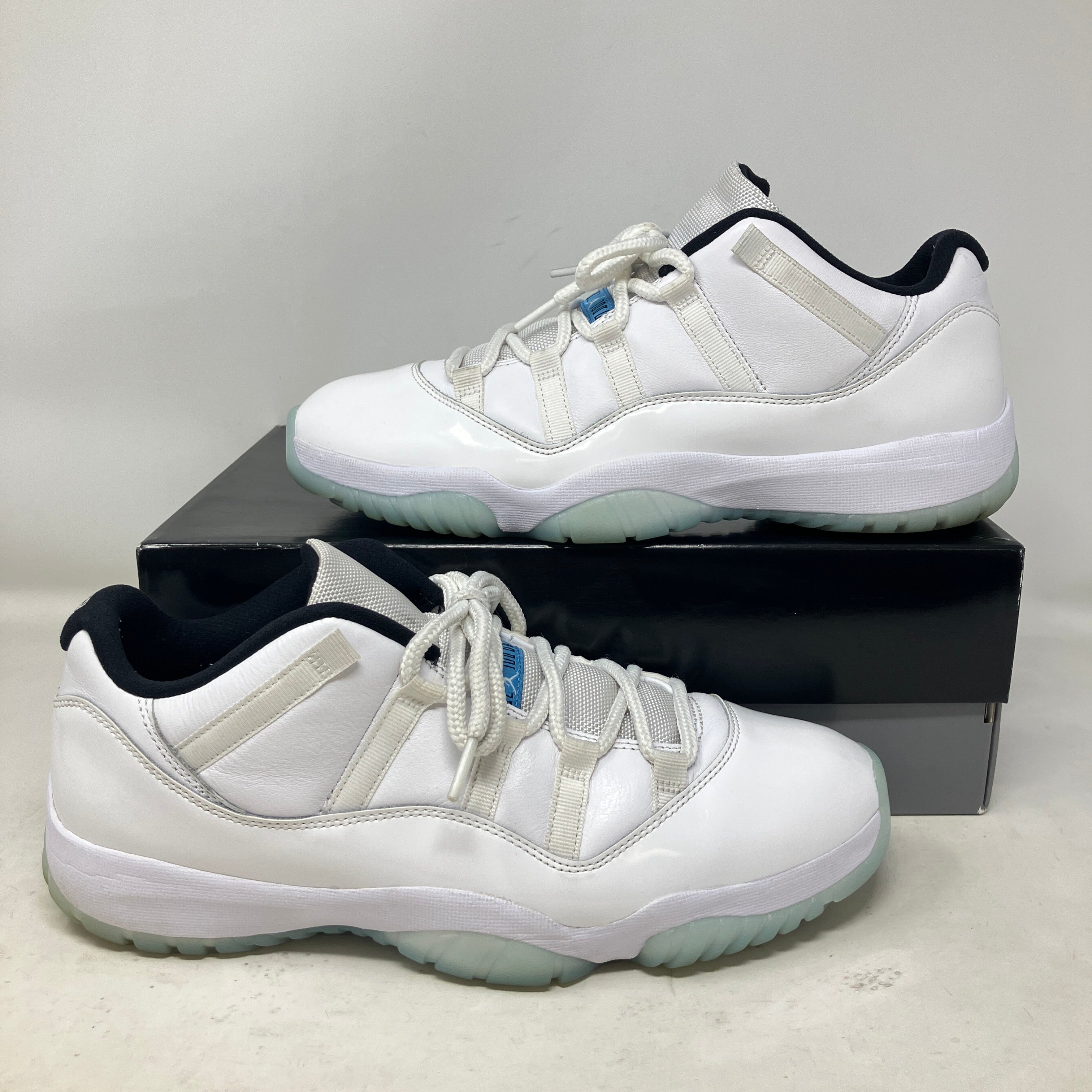 Jordan 11 Retro Low Legend Blue