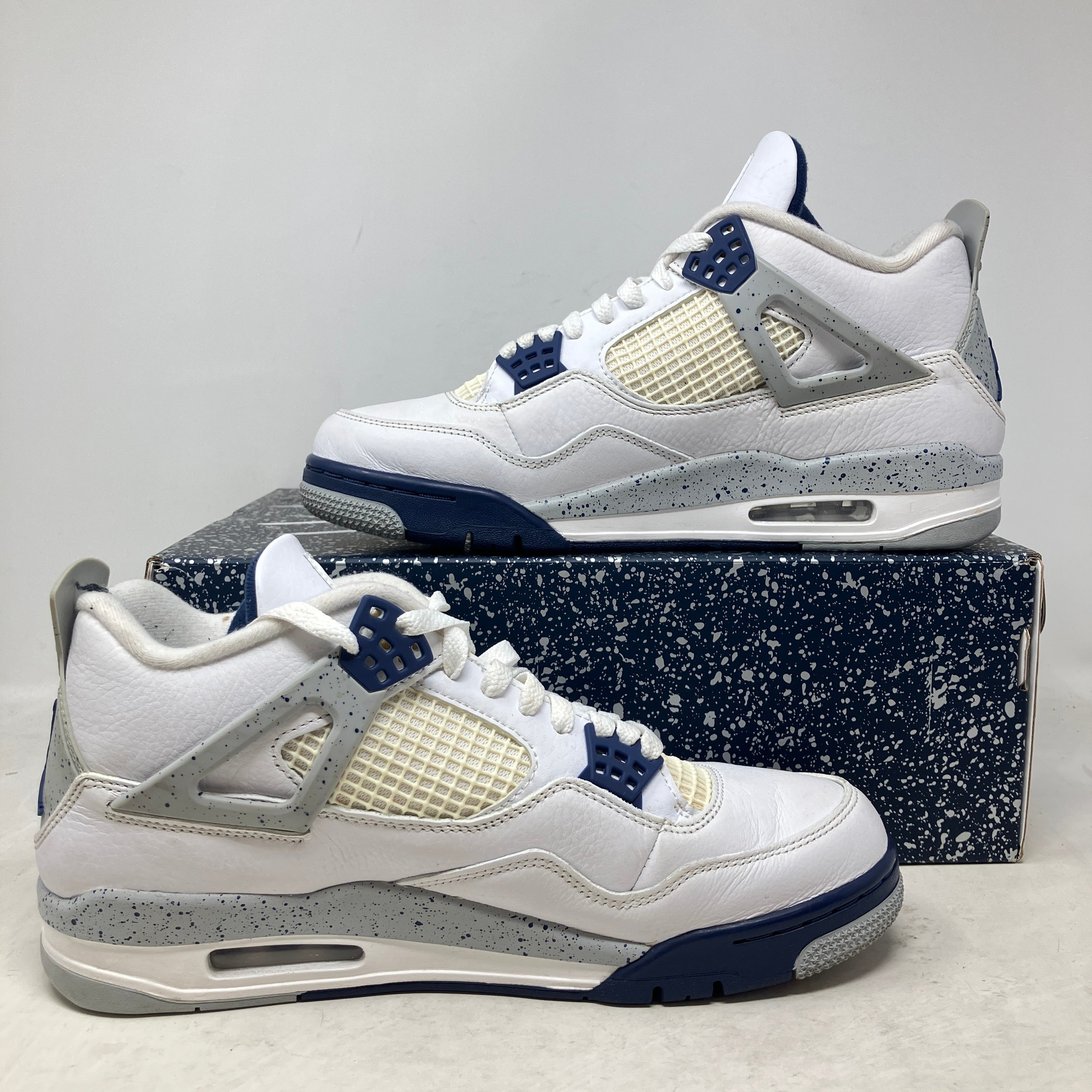 Jordan 4 Retro Midnight Navy