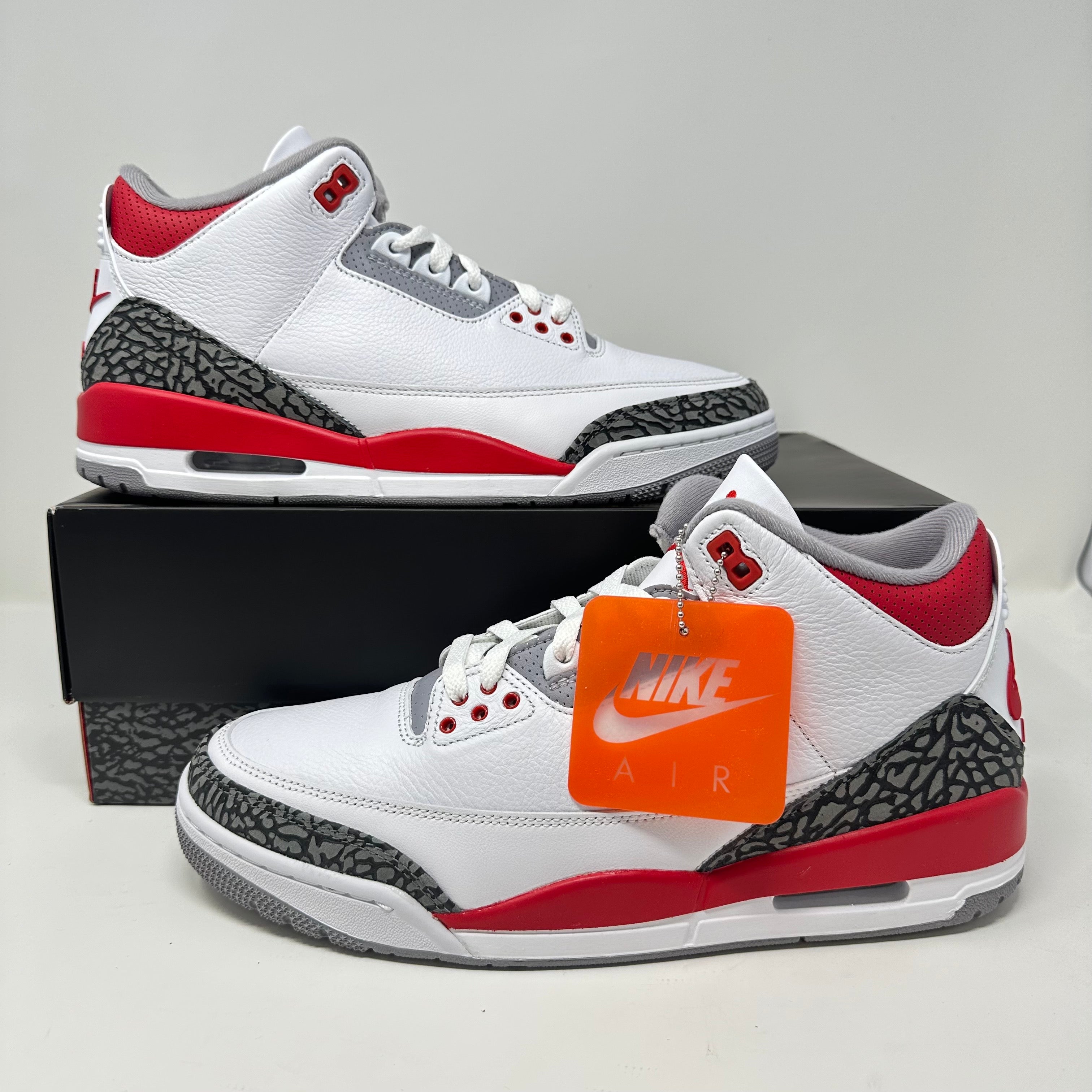 Jordan 3 Retro Fire Red (2022)