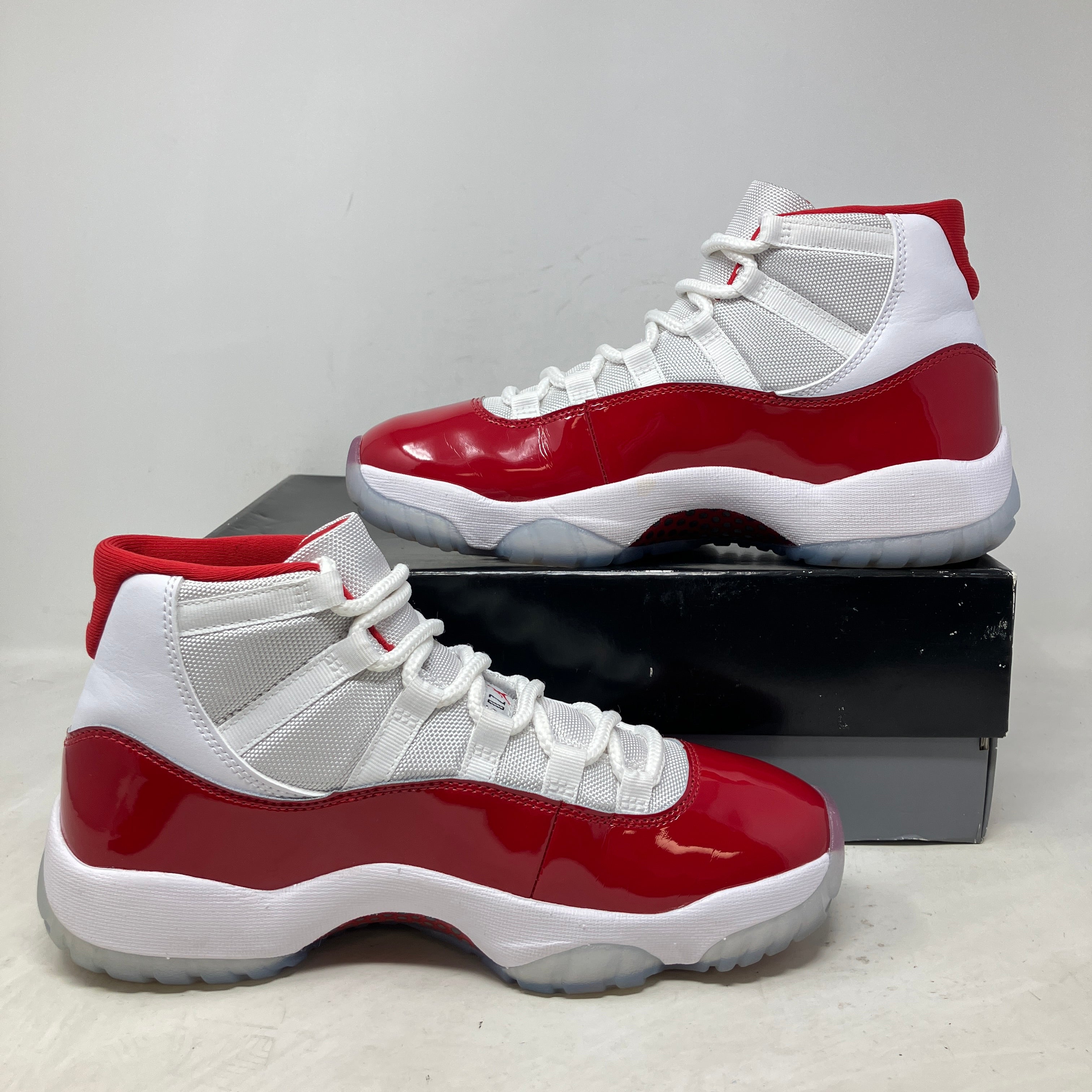 Jordan 11 Retro Cherry (2022)