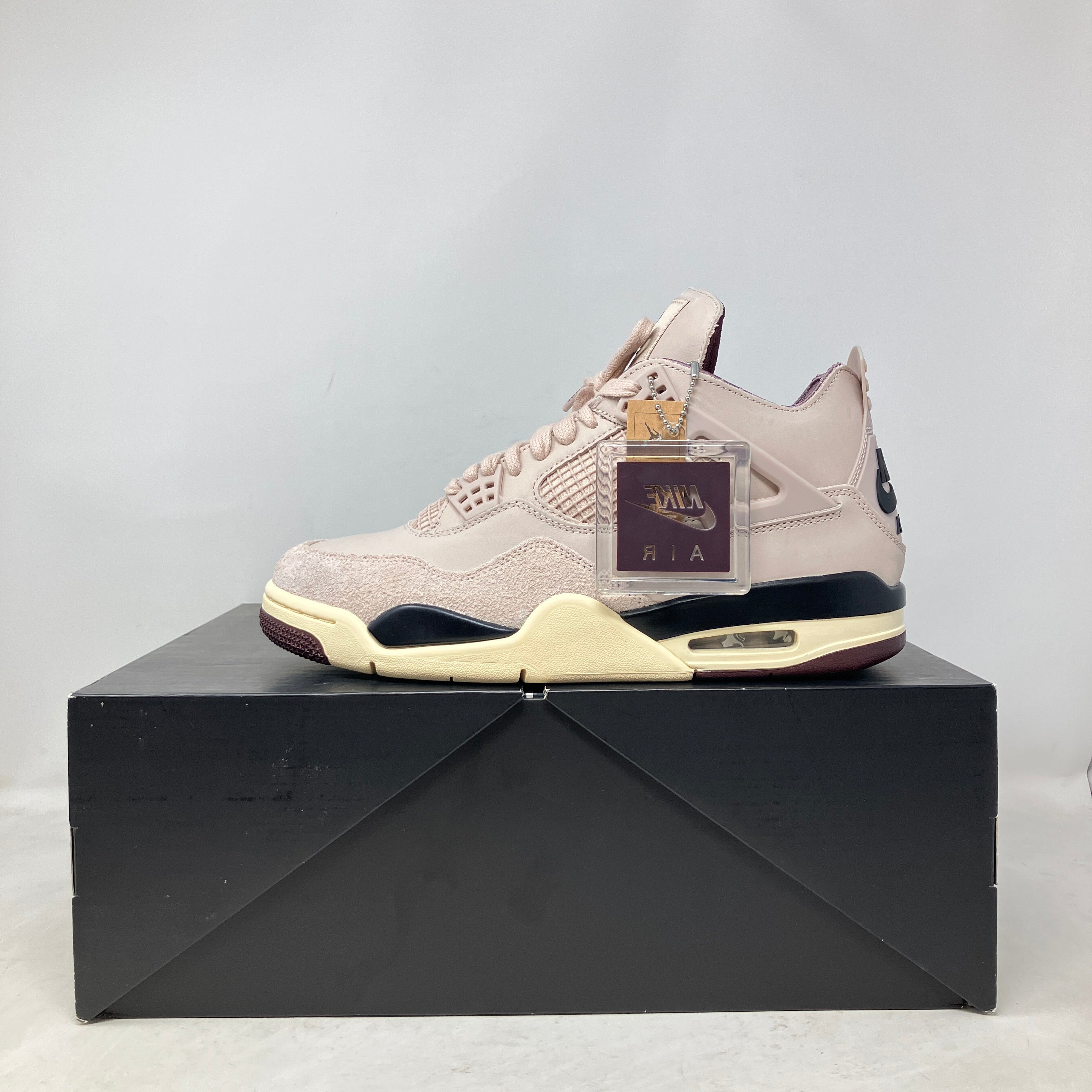 Jordan 4 Retro OG SP A Ma Maniére While You Were Sleeping (Women's)