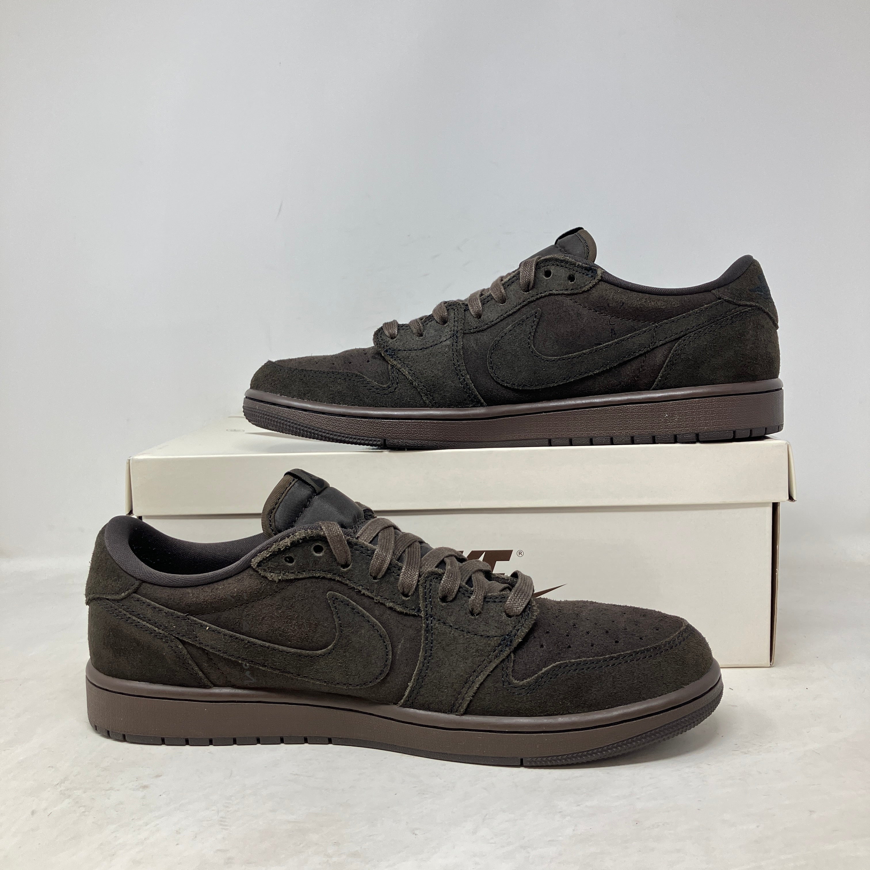 Jordan 1 Retro Low OG SP Travis Scott Velvet Brown