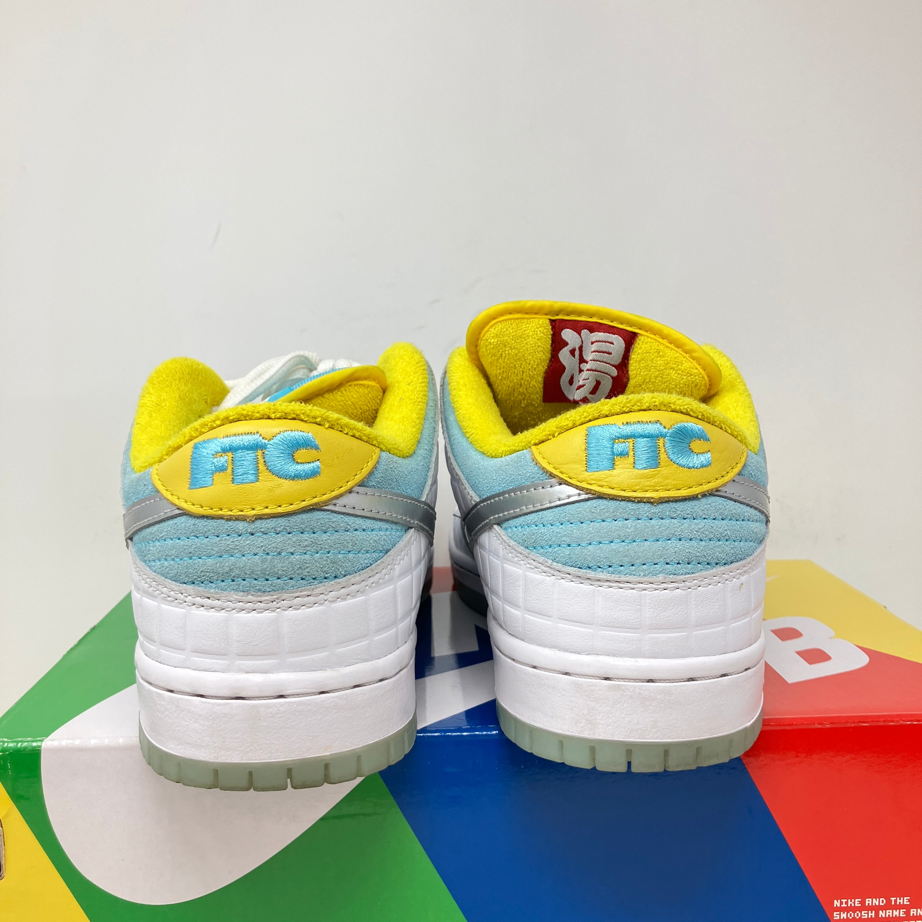 Nike SB Dunk Low FTC Lagoon Pulse