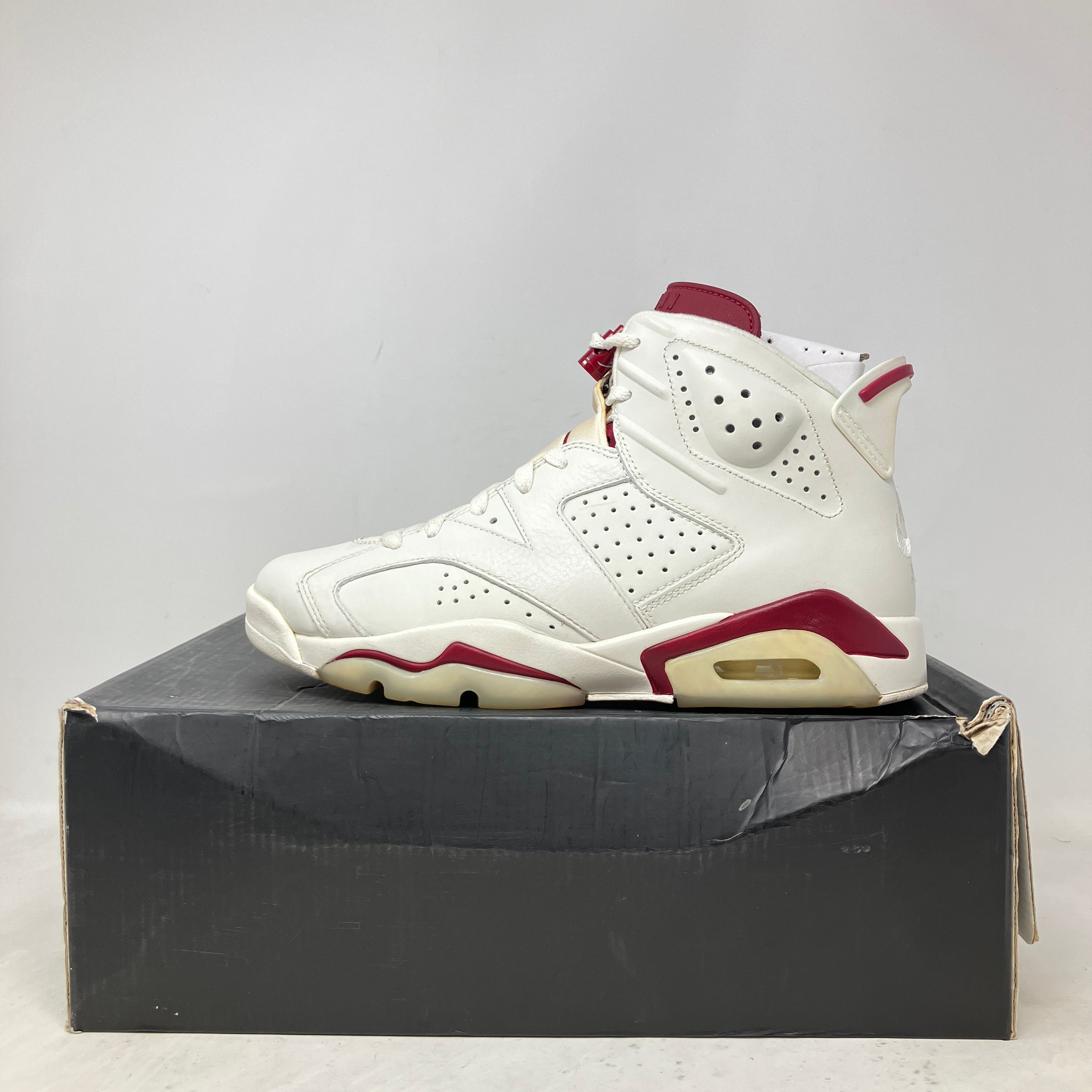 Jordan 6 Retro Maroon (2015)