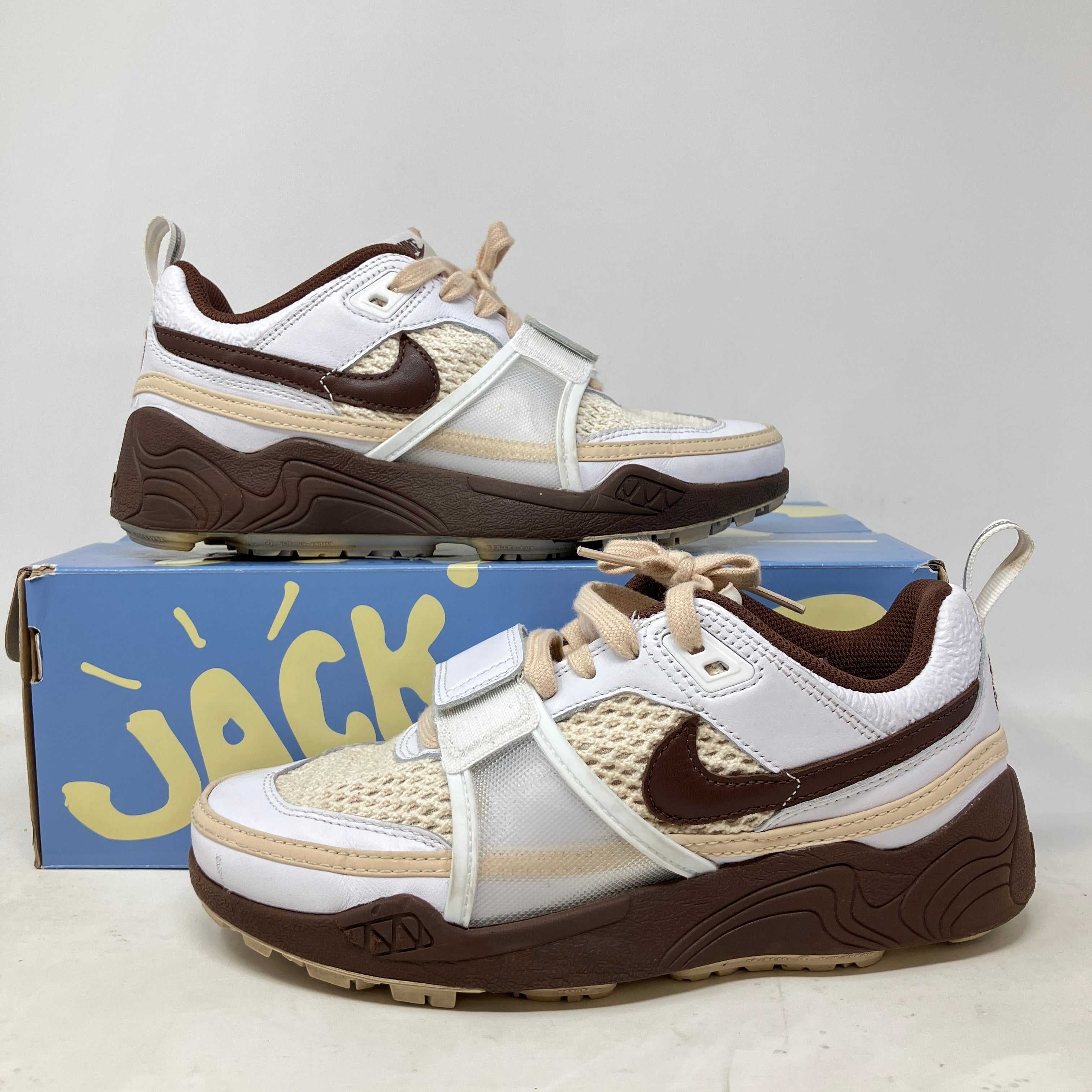Nike Zoom Field Jaxx Travis Scott Light Chocolate