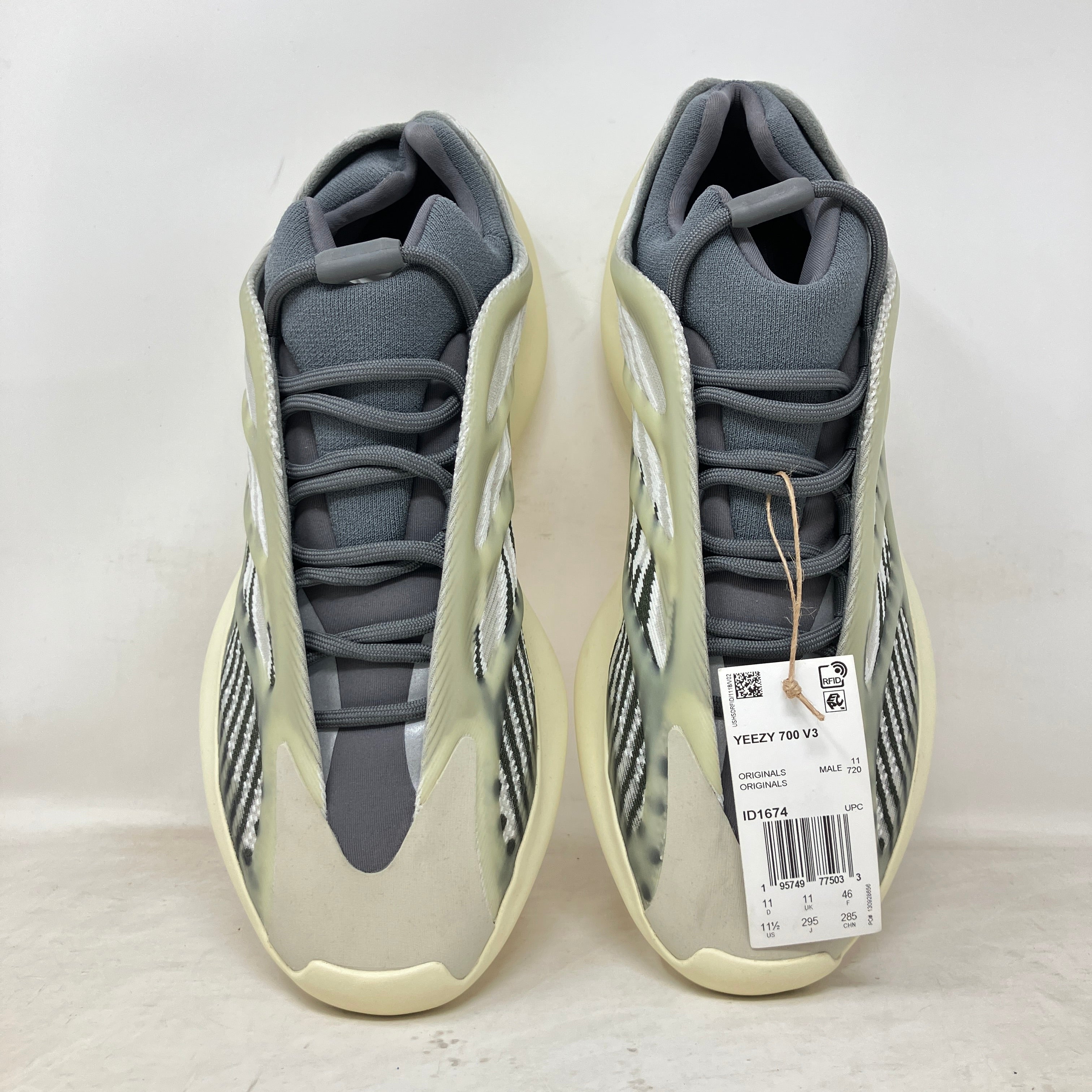 adidas Yeezy 700 V3 Fade Salt