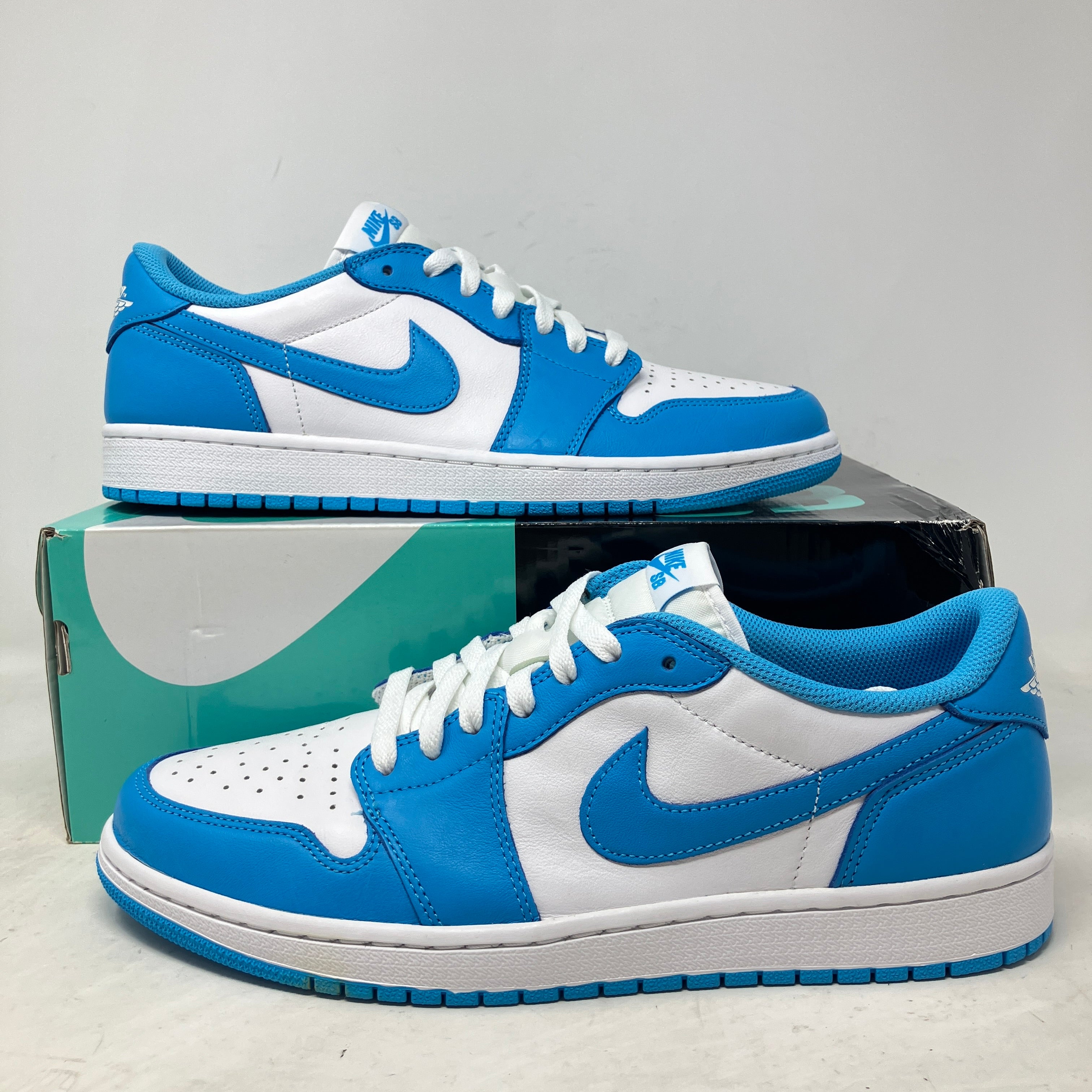 Jordan 1 Low SB UNC
