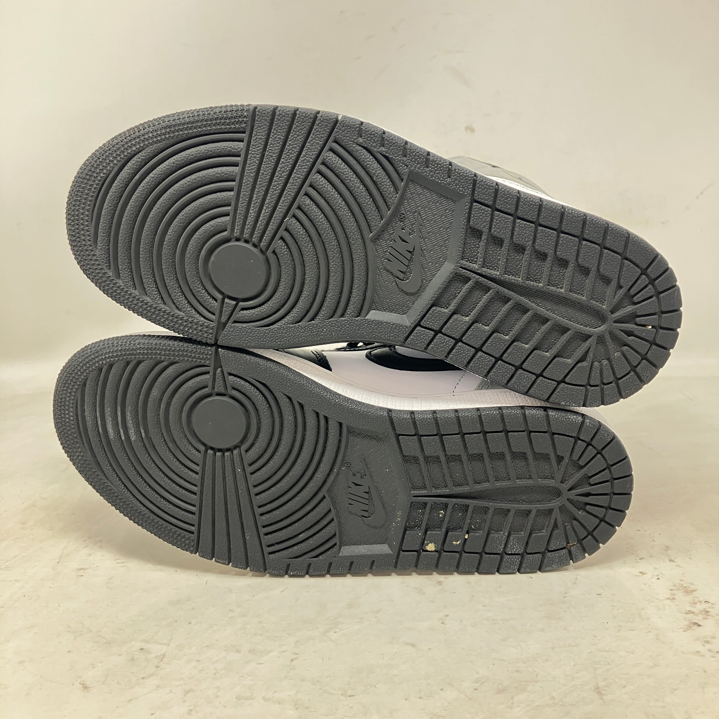 Jordan 1 Retro High Silver Toe (Women's)