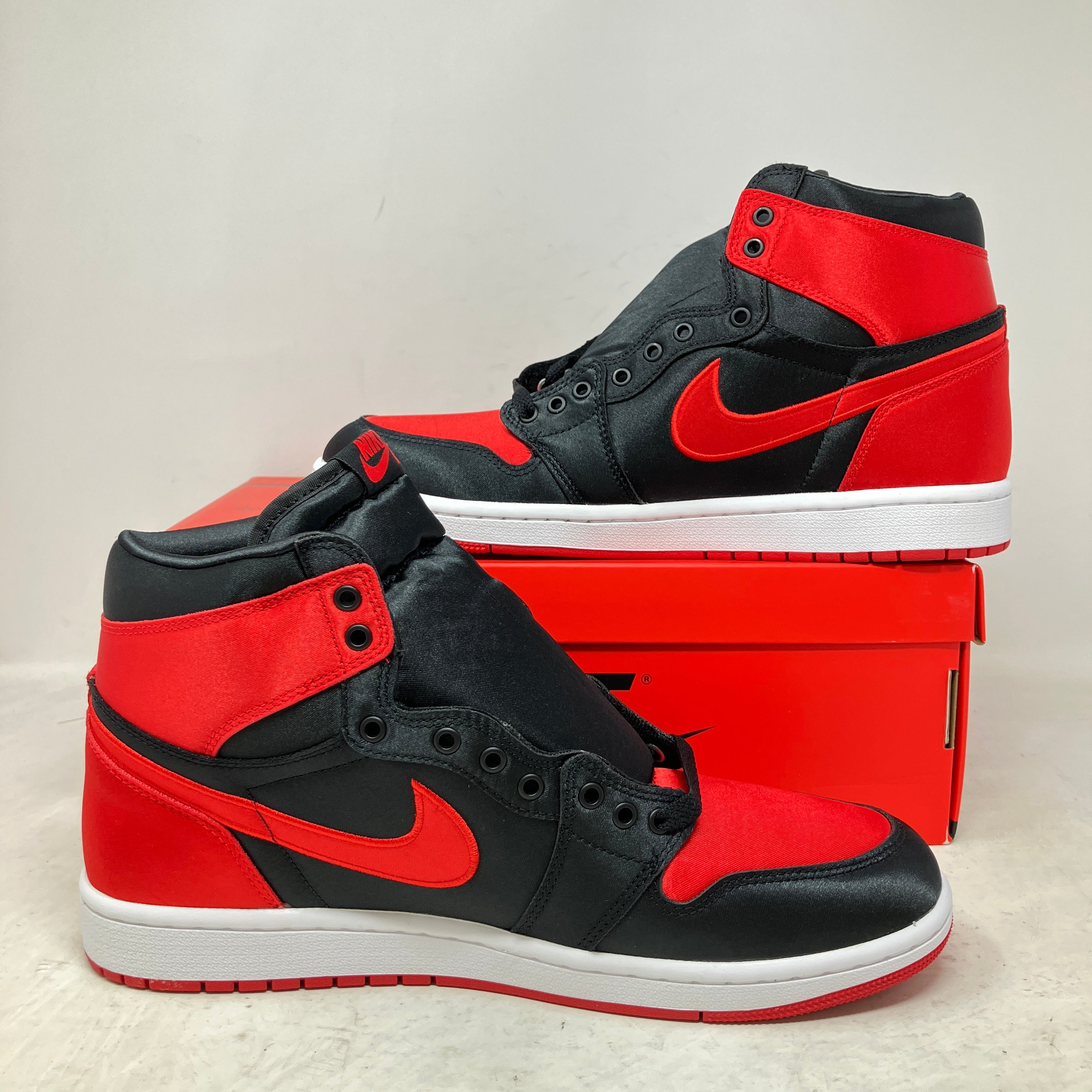 Jordan 1 Retro High OG Satin Bred (Women's)