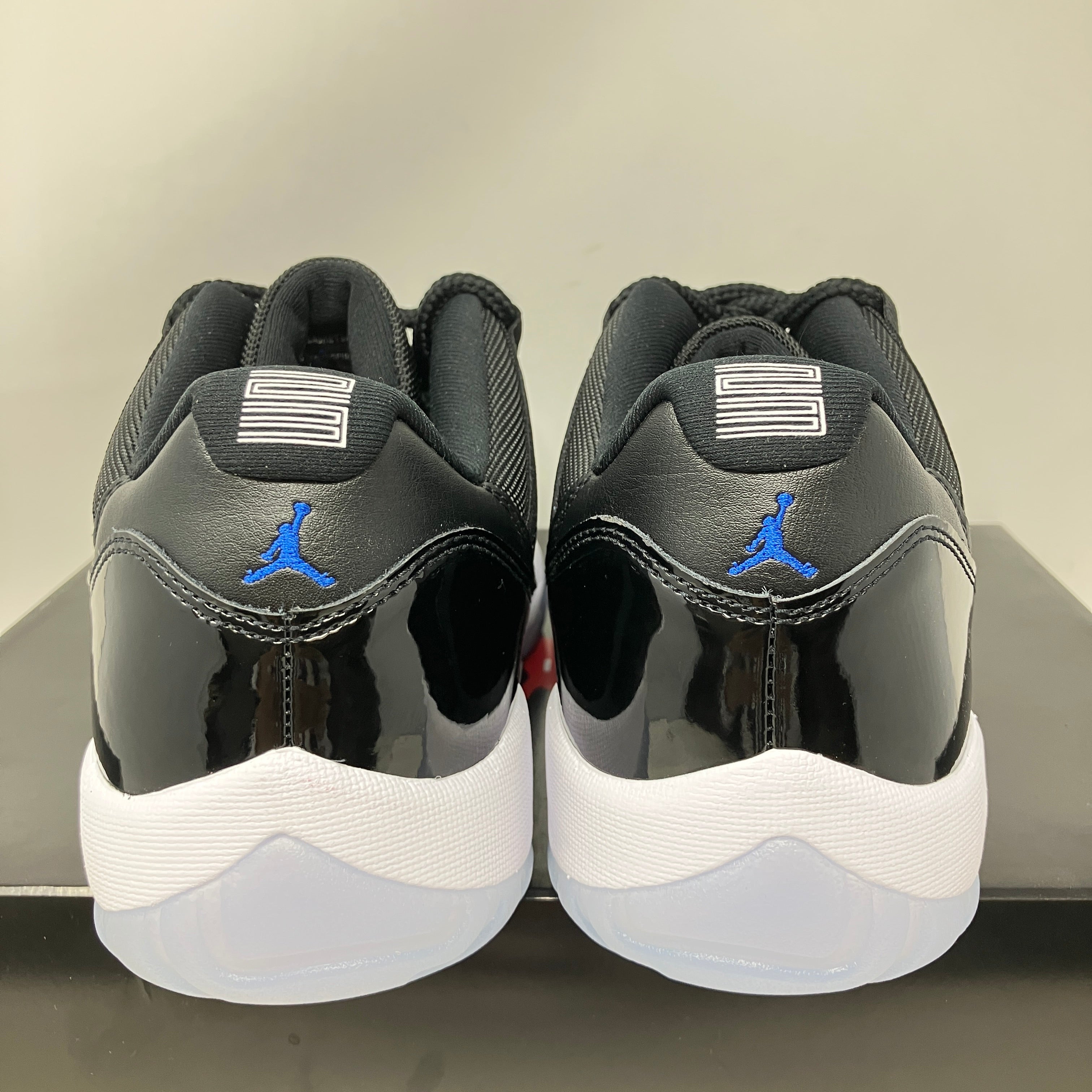 Jordan 11 Retro Low Space Jam