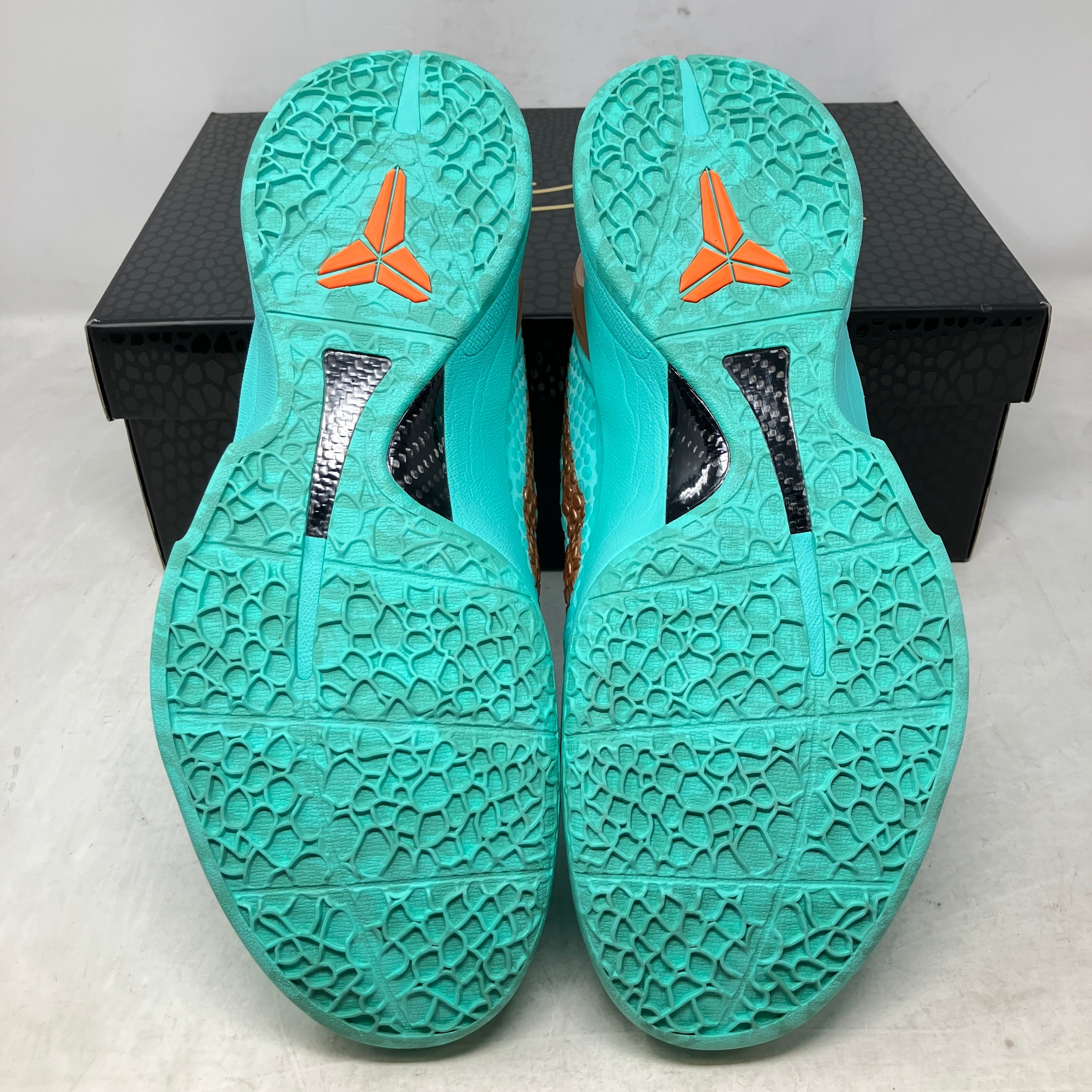 Nike Kobe 6 Protro Jalen Brunson Statue of Liberty