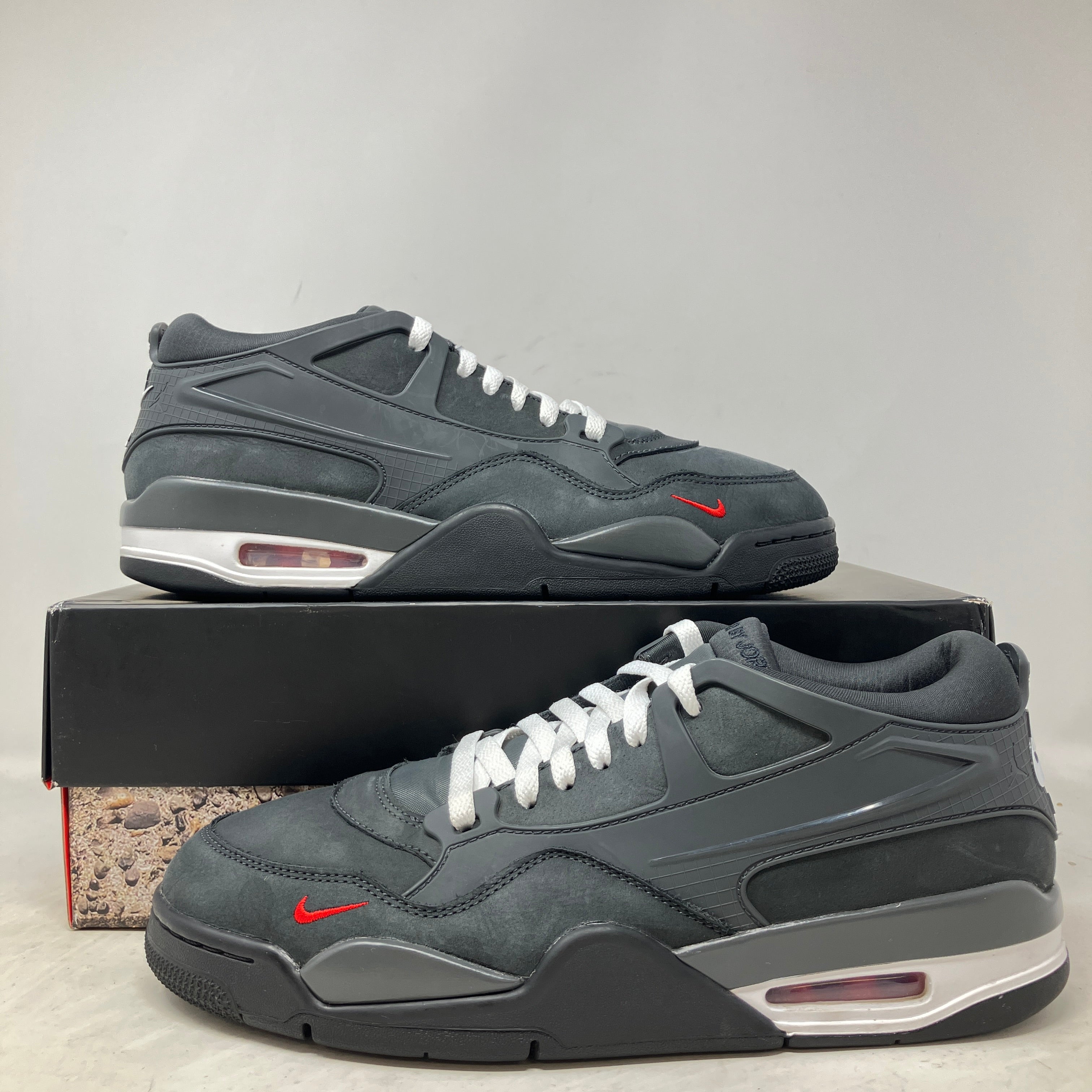 Jordan 4 RM SP Nigel Sylvester Driveway Grey