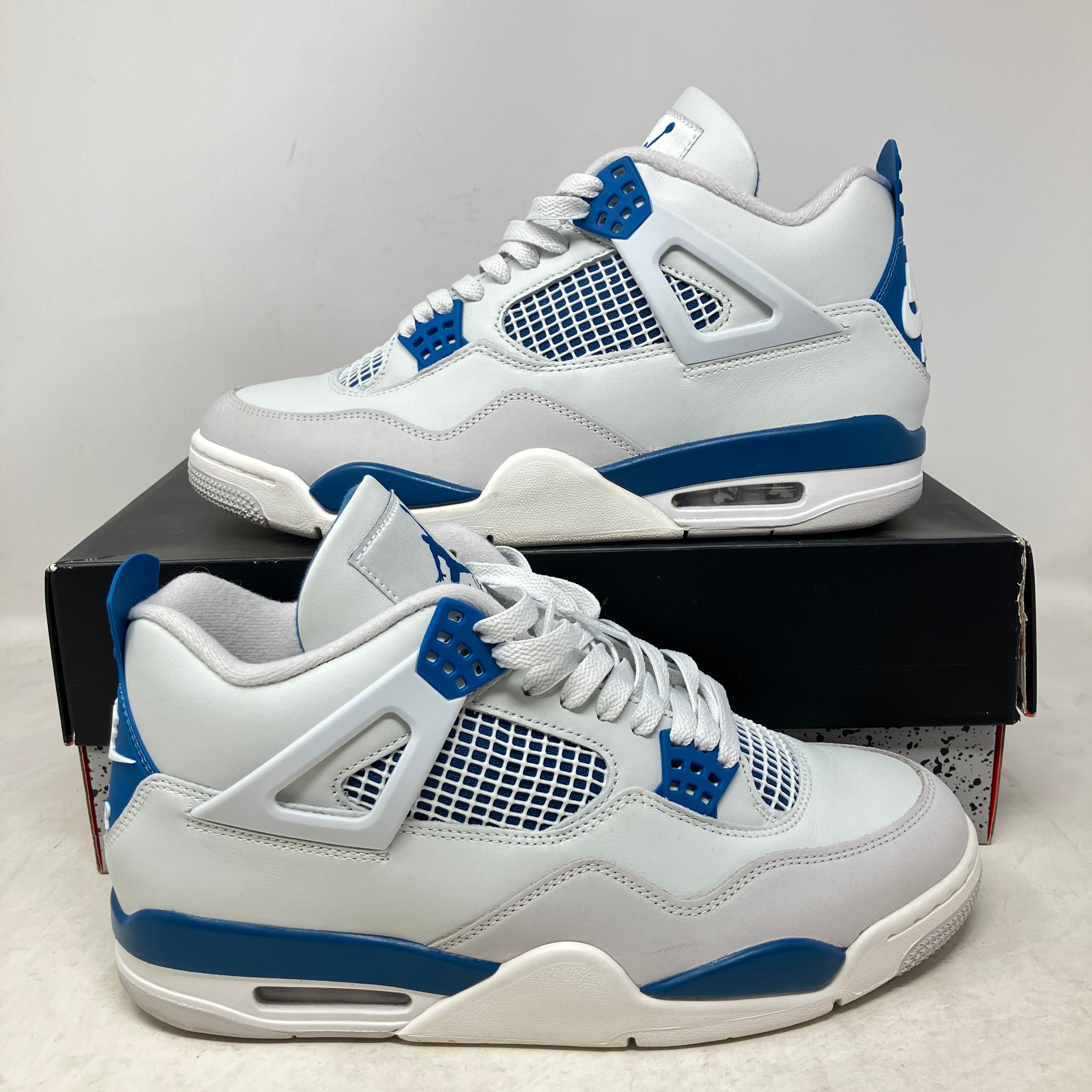 Jordan 4 Retro Military Blue (2024)