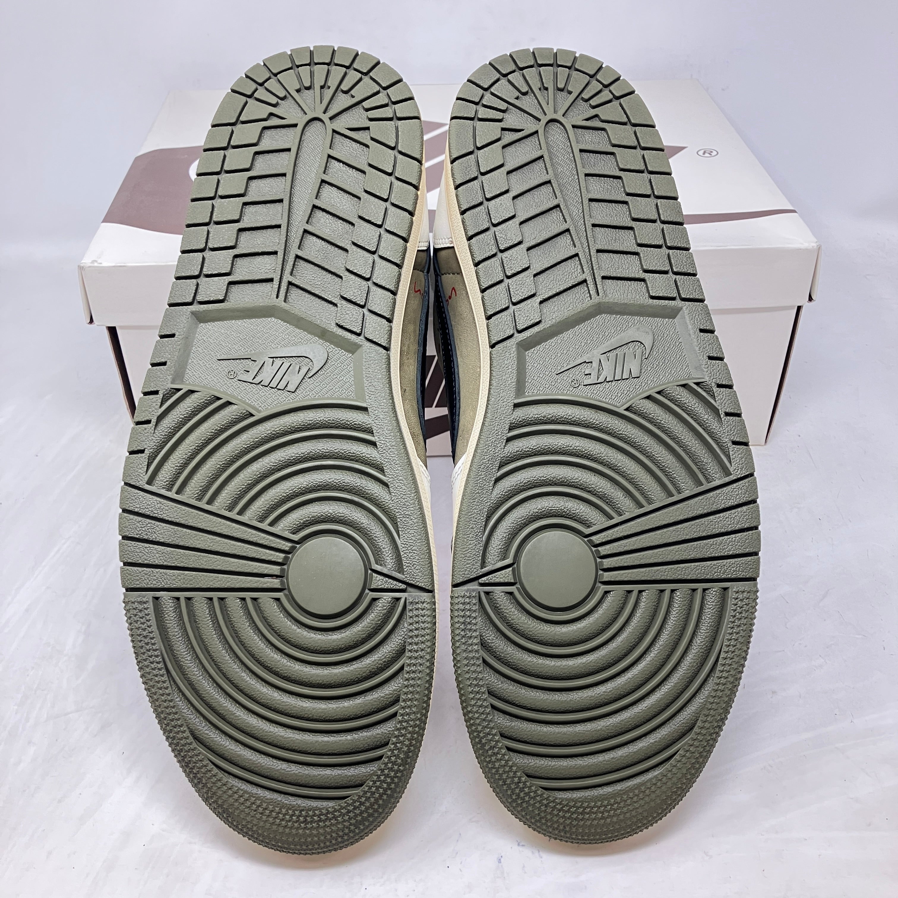 Jordan 1 Retro Low OG SP Travis Scott Medium Olive