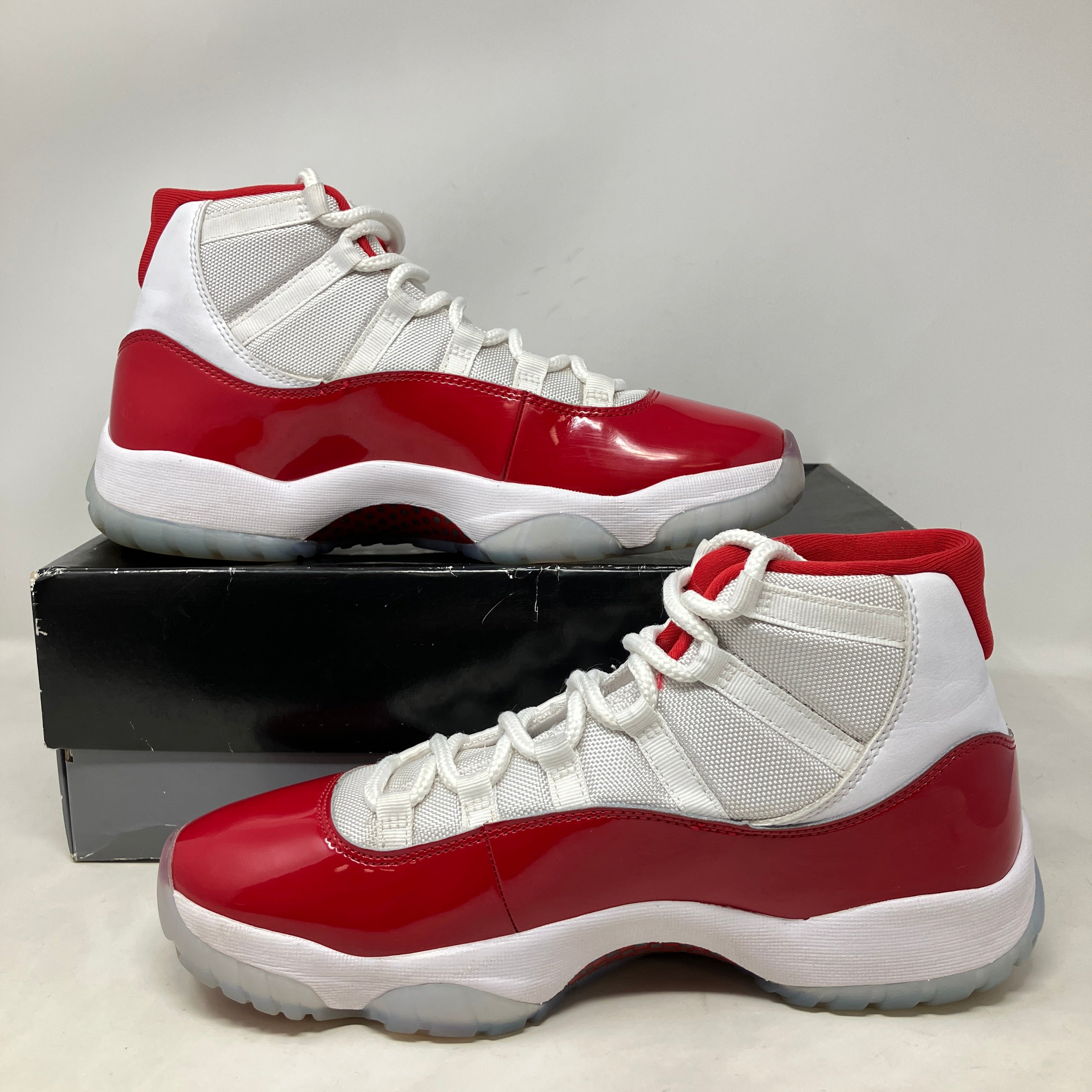 Jordan 11 Retro Cherry (2022)