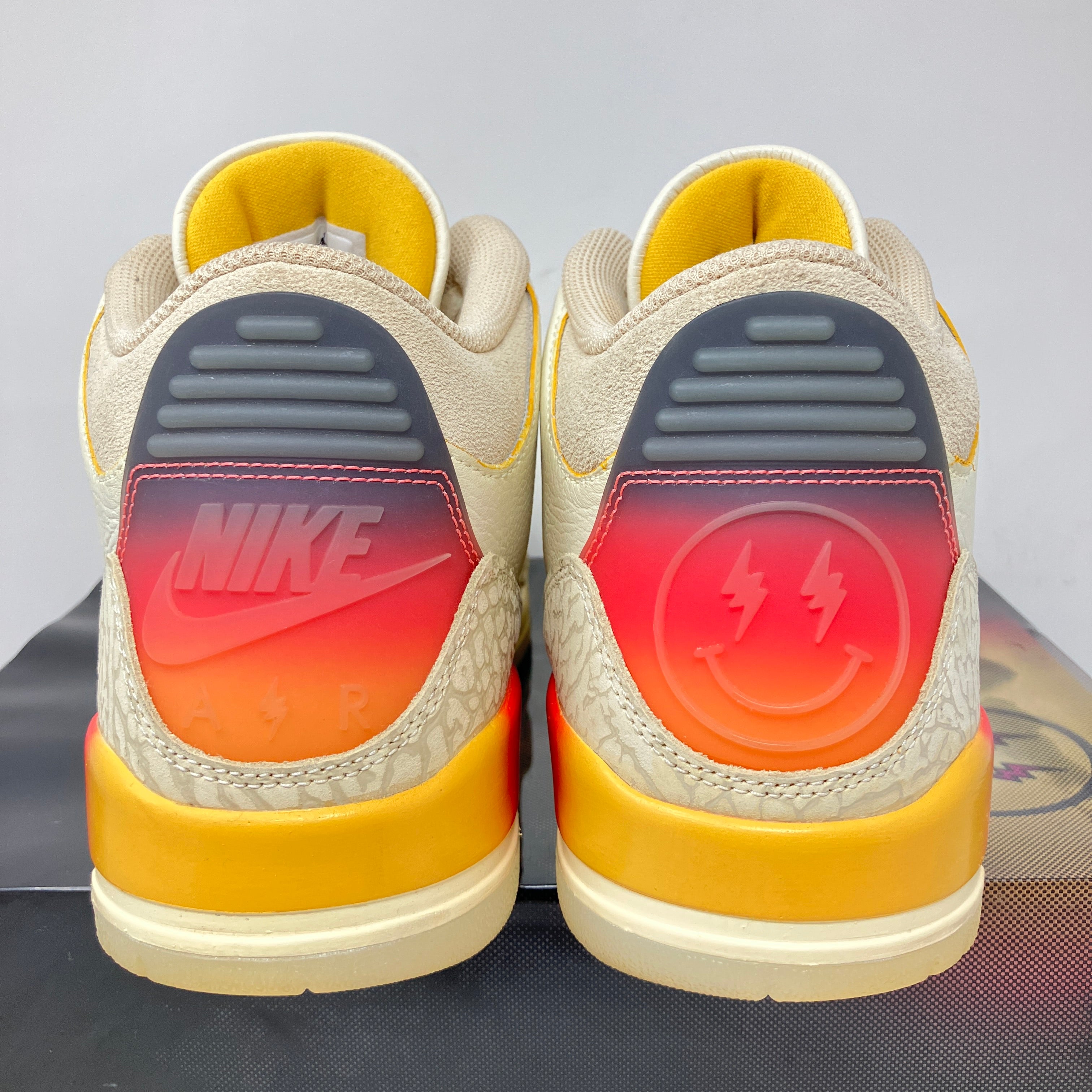 Jordan 3 Retro SP J Balvin Medellín Sunset