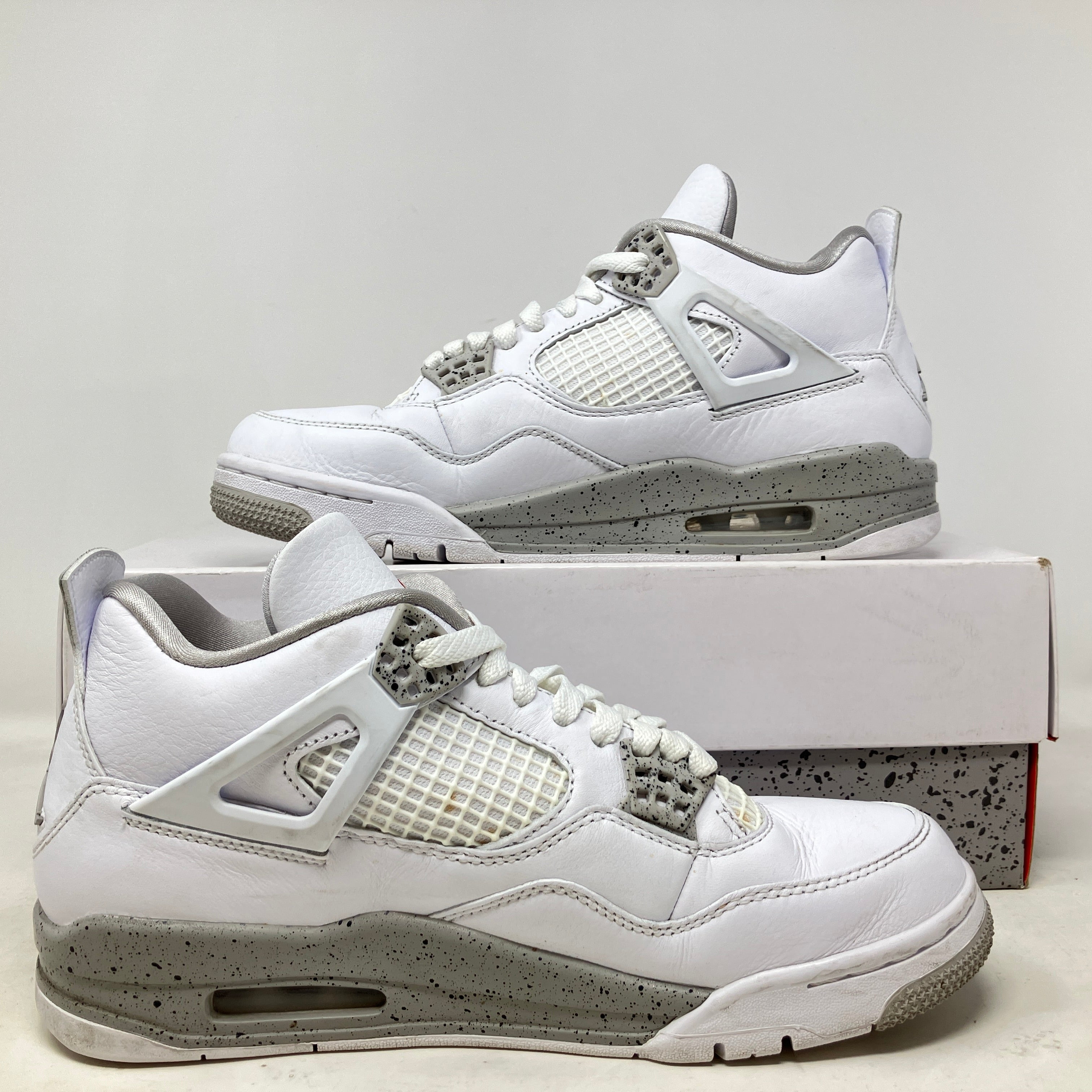 Jordan 4 White Oreo (2021)