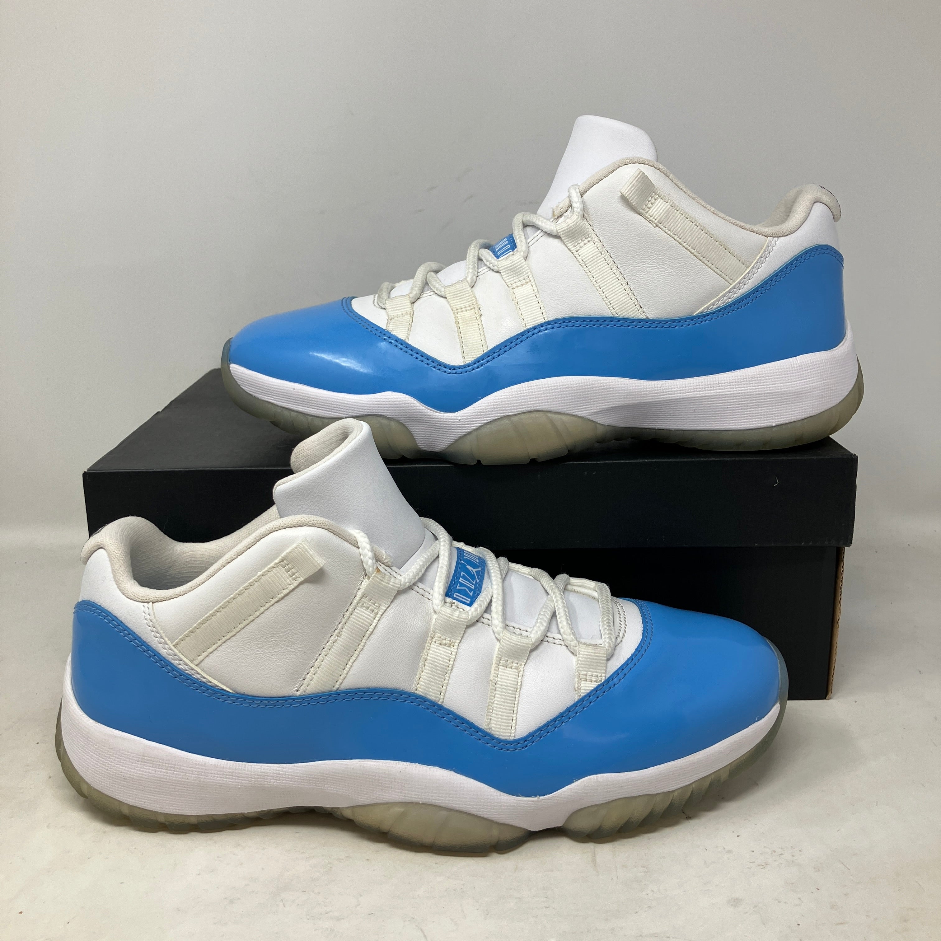 Jordan 11 Retro Low University Blue (2017)