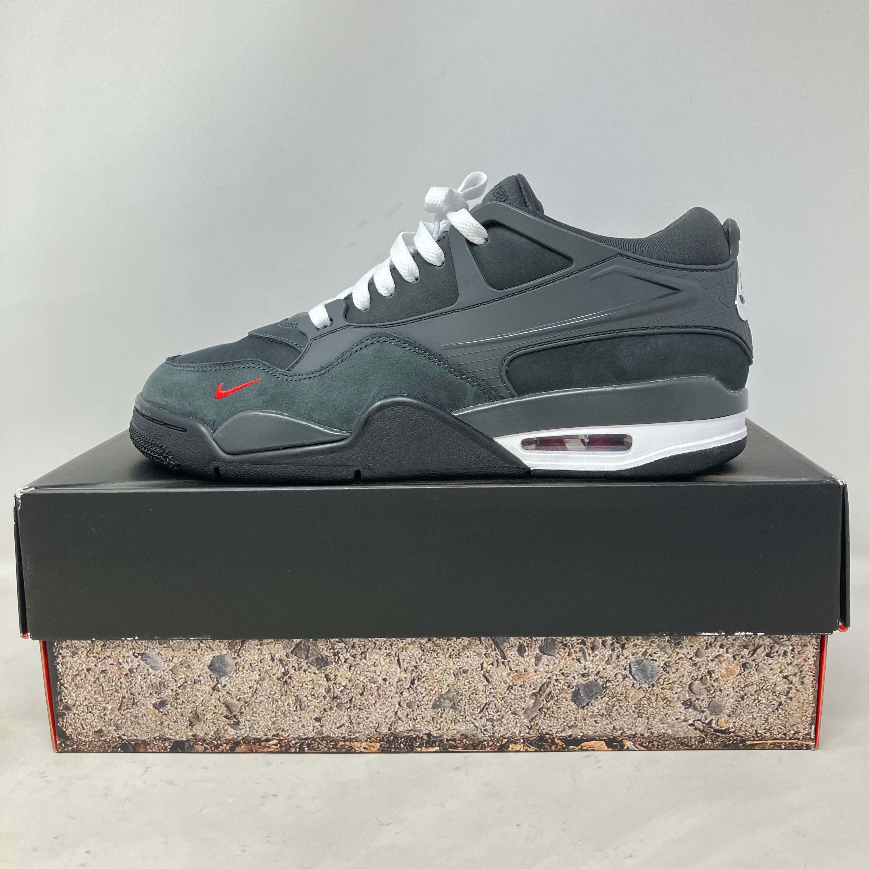 Jordan 4 RM SP Nigel Sylvester Driveway Grey