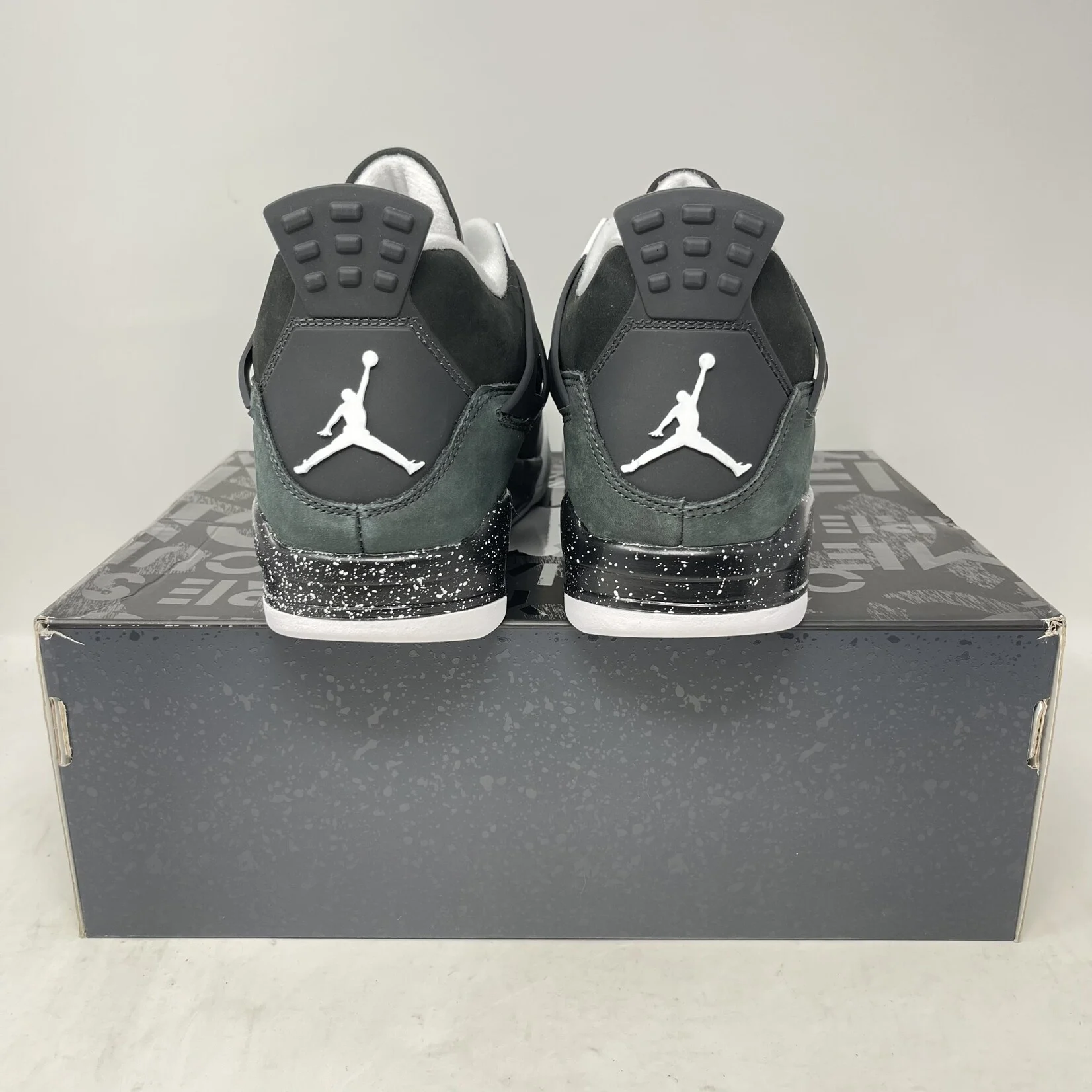 Jordan 4 Retro Fear (2024)