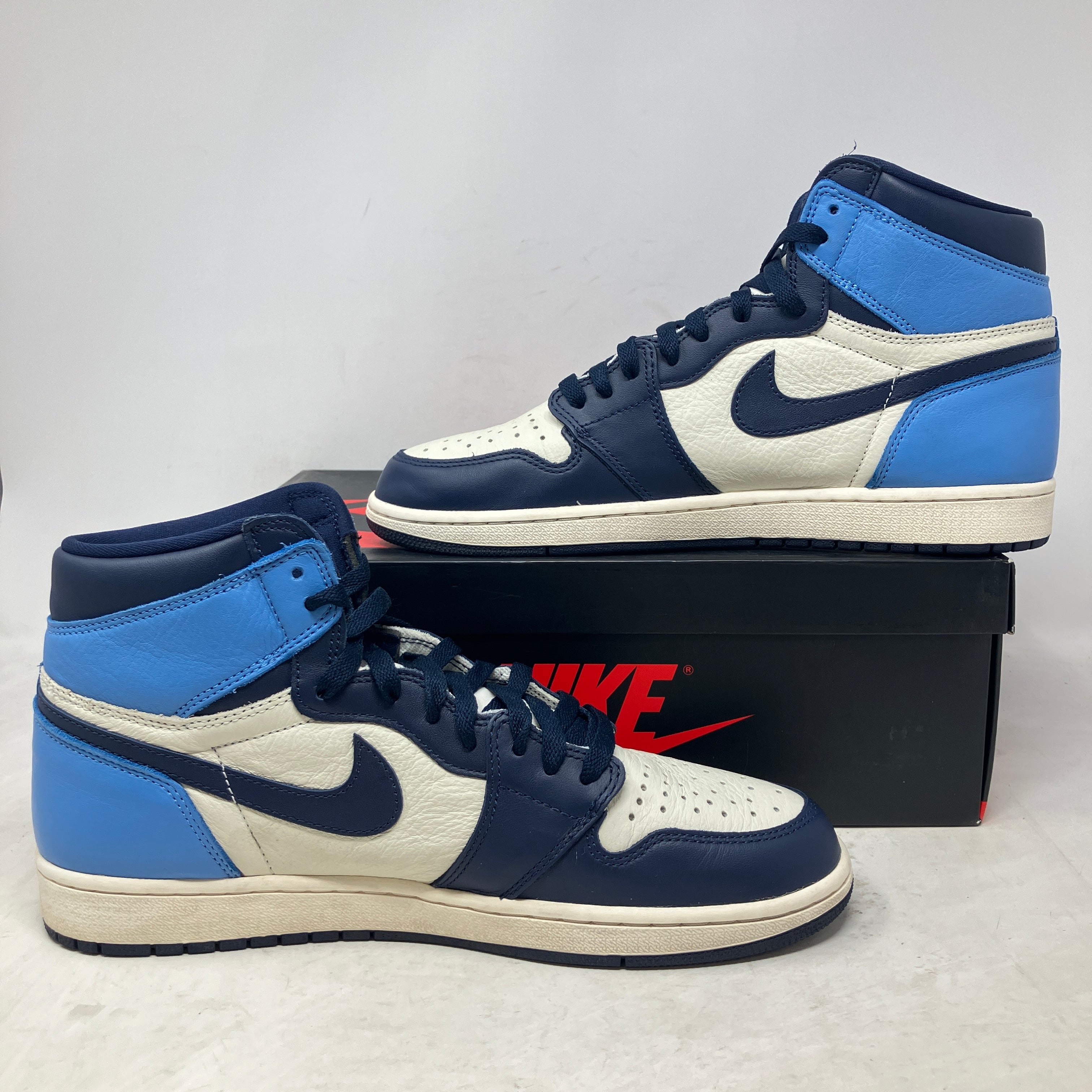 Jordan 1 Retro High Obsidian