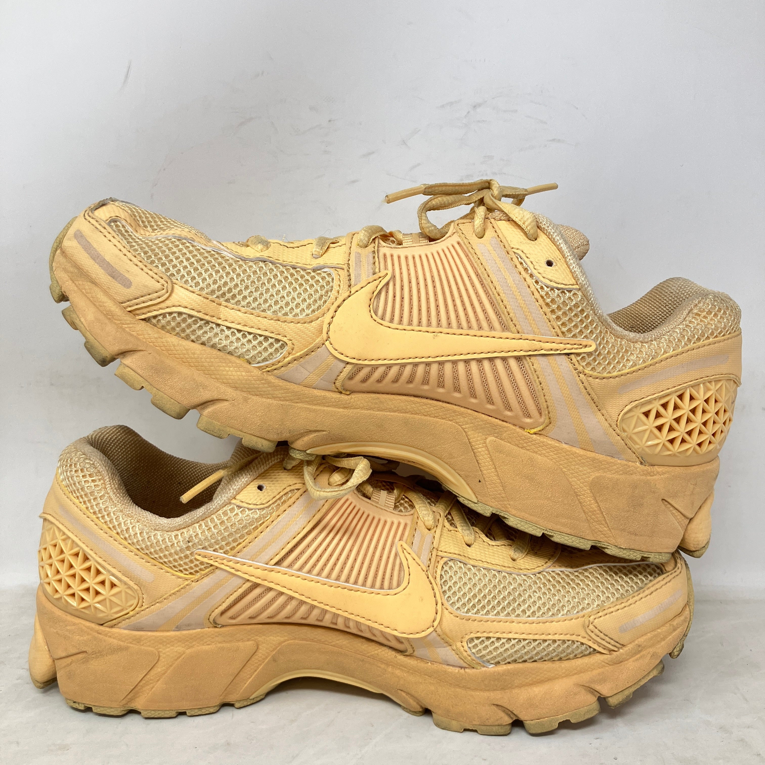 Nike Zoom Vomero 5 Celestial Gold