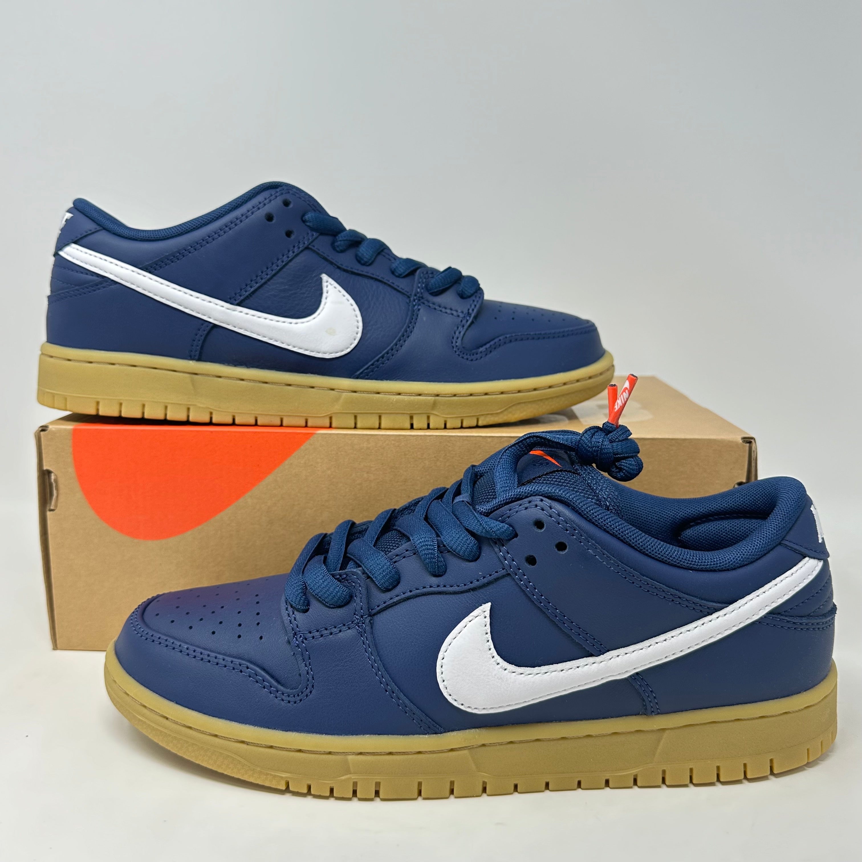Nike SB Dunk Low Navy Gum