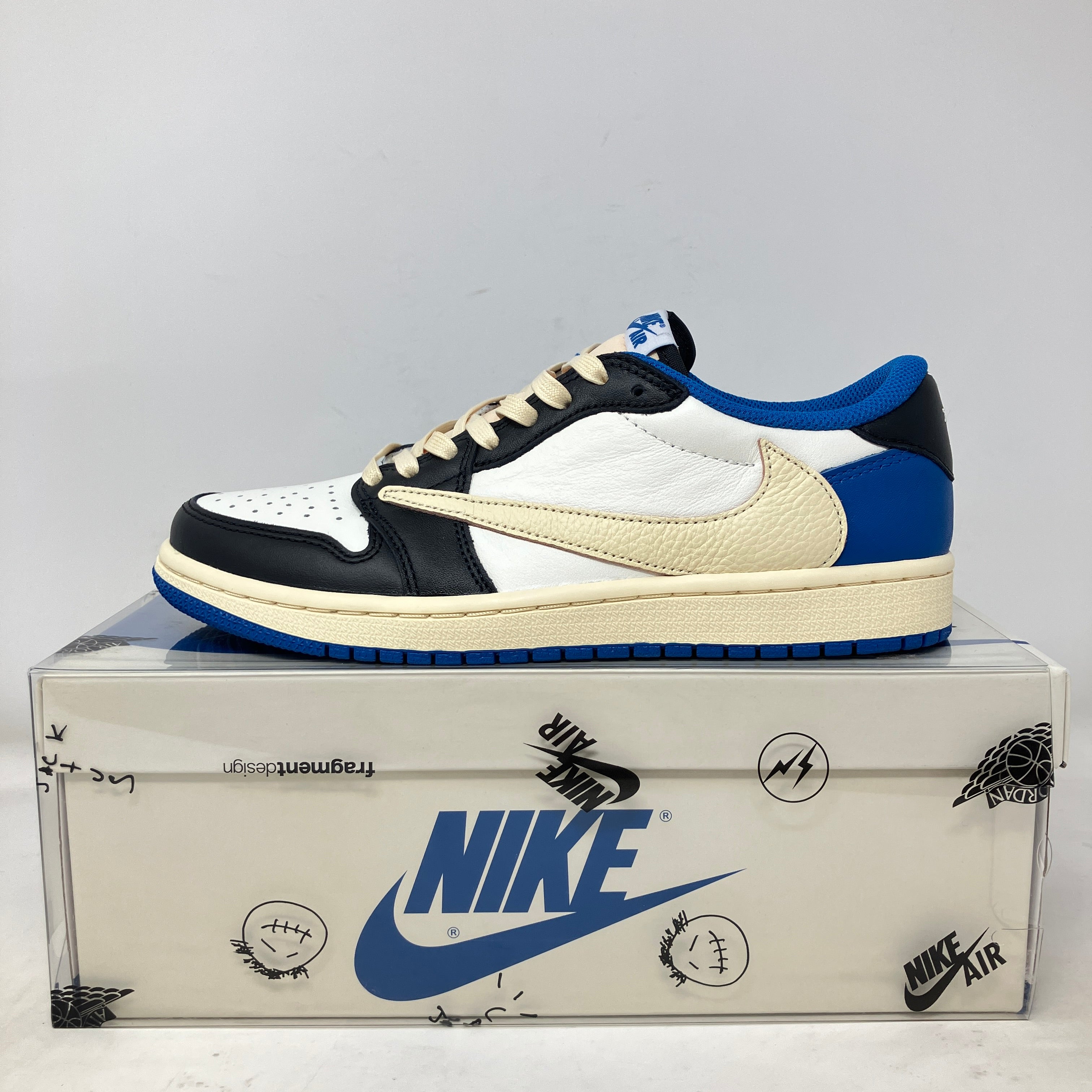 Jordan 1 Retro Low OG SP Fragment x Travis Scott