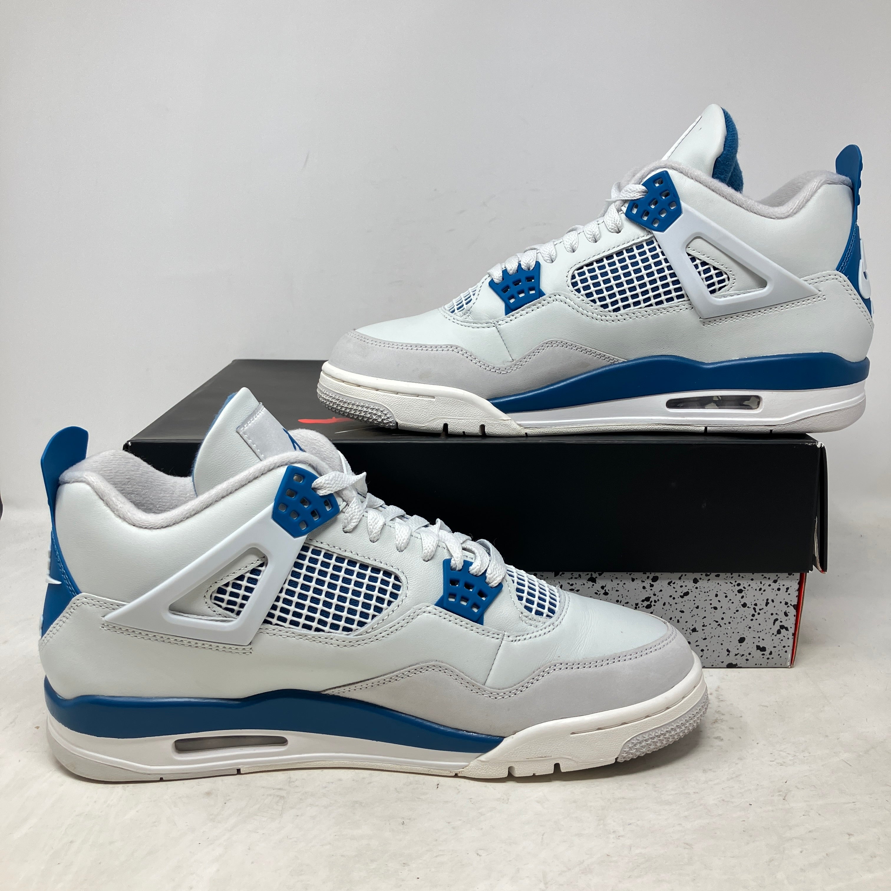 Jordan 4 Retro Military Blue (2024)