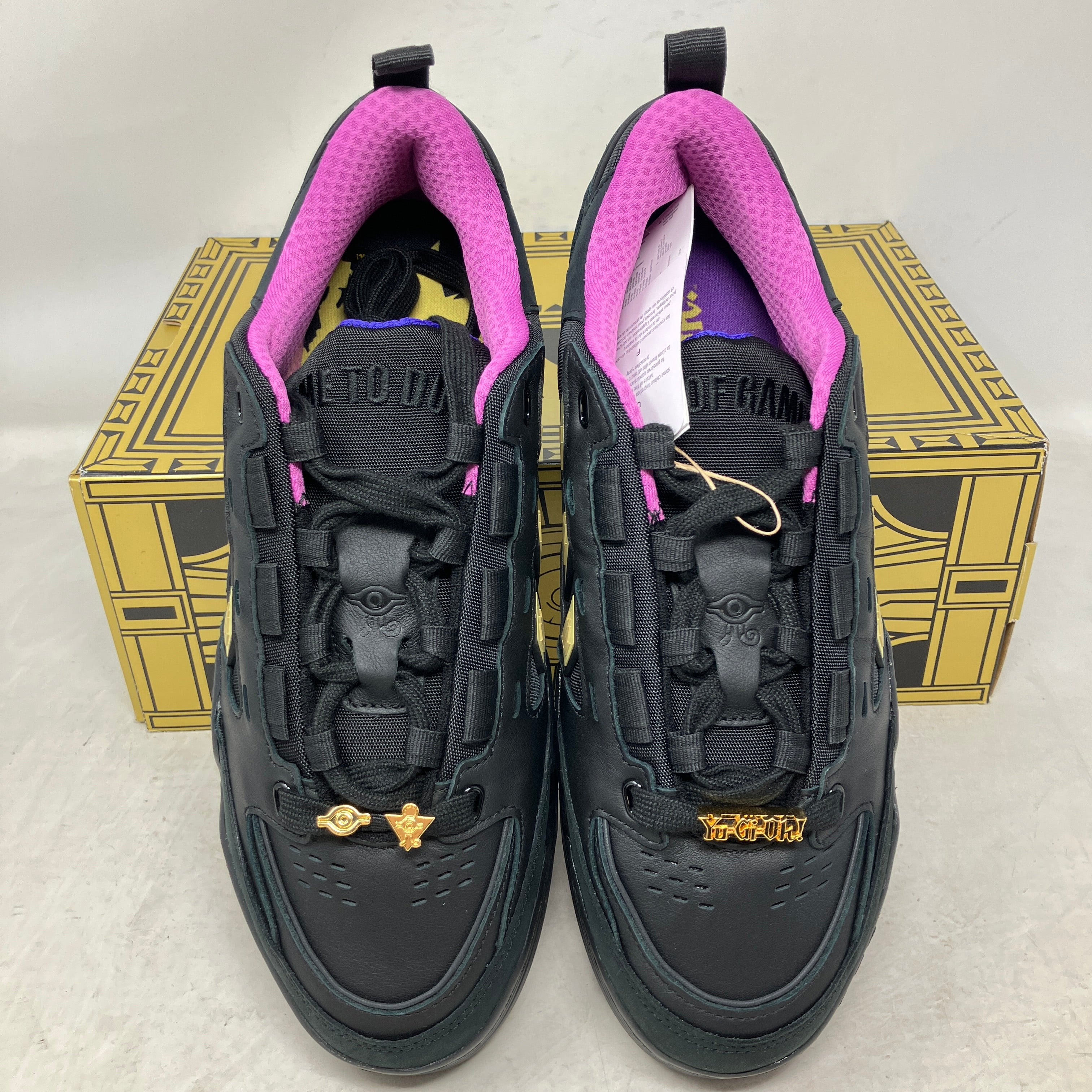 adidas ADI2000 Yu-Gi-Oh! Yugi's World (with Sealed Dark Magician Promo Card)