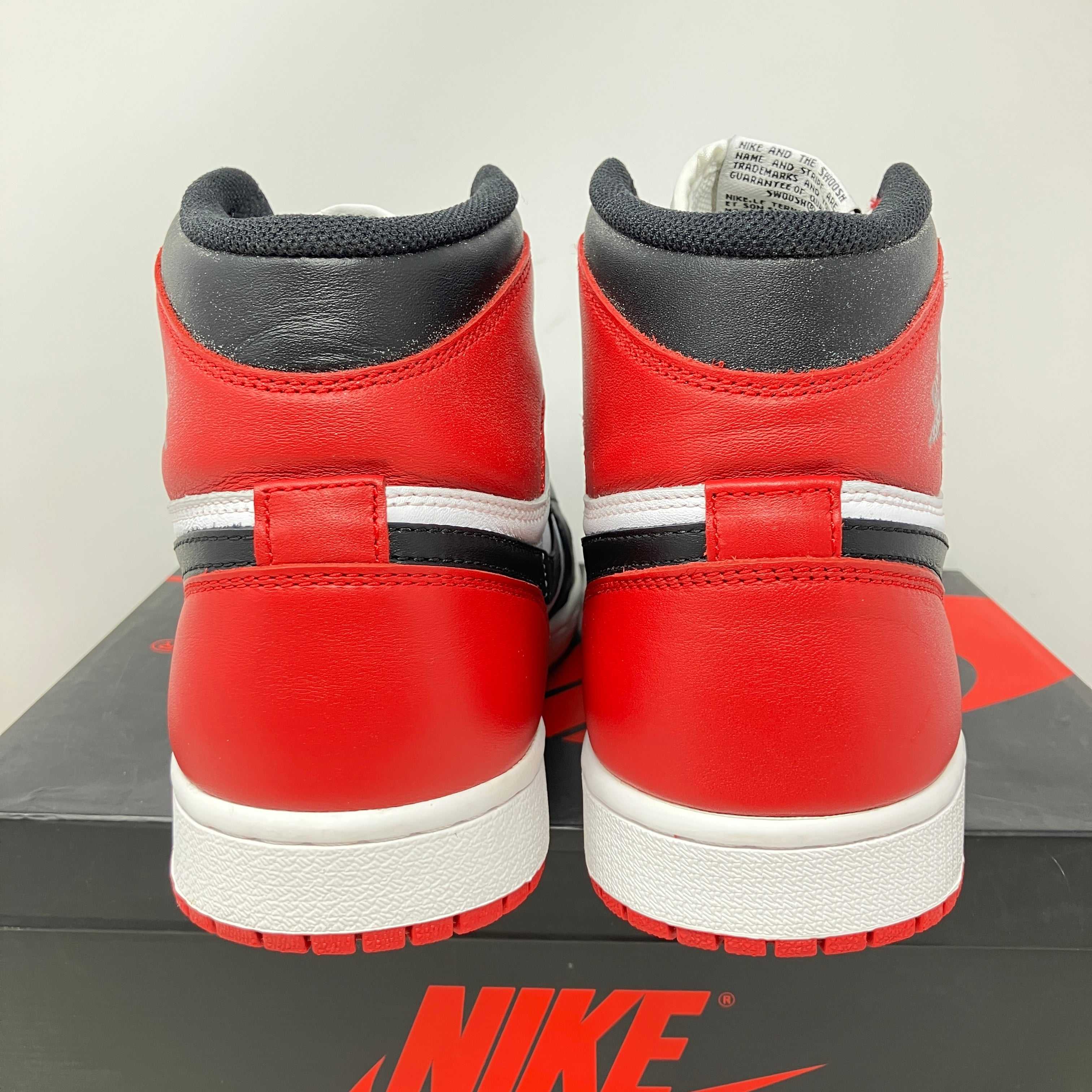 Jordan 1 Retro Black Toe (2013)