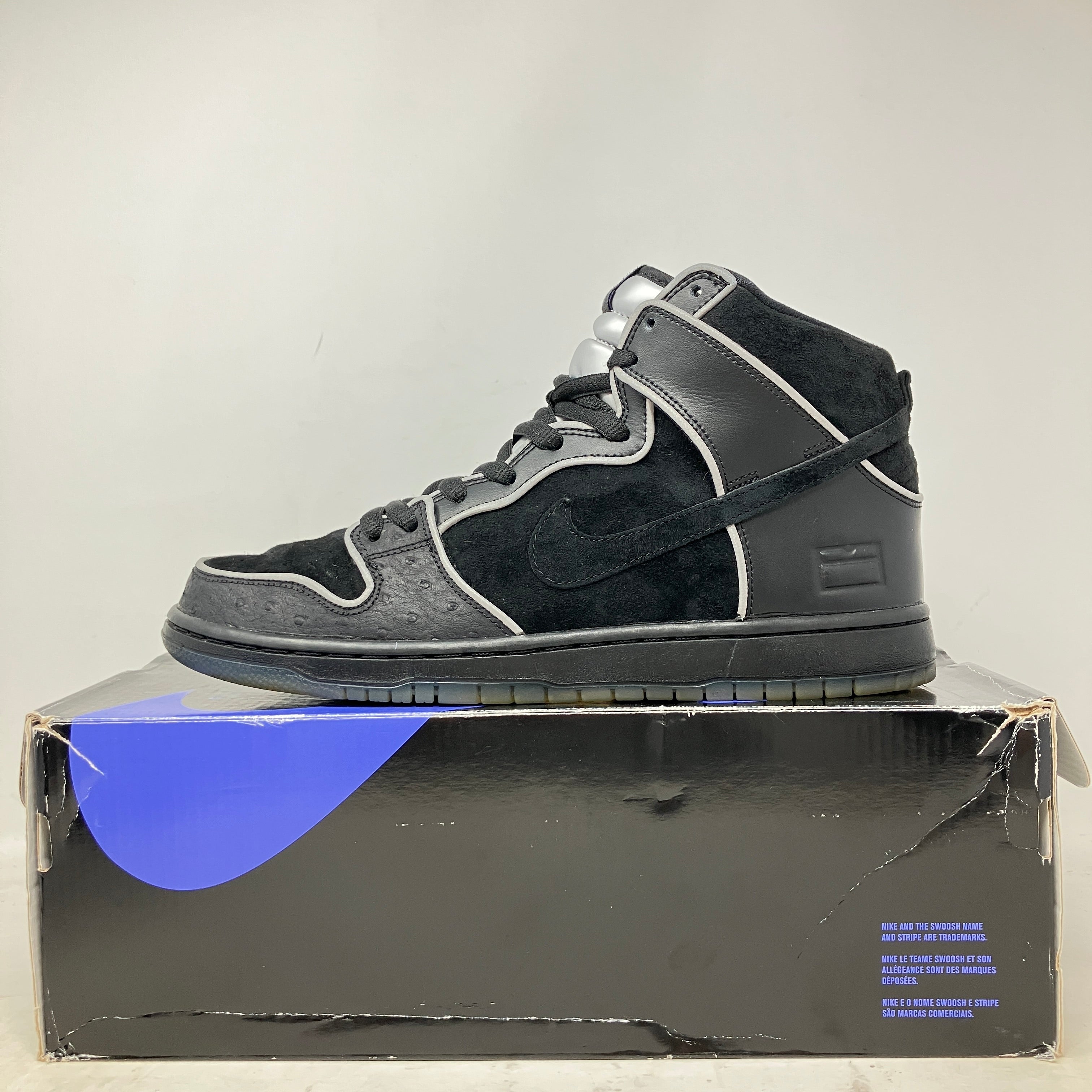 Nike SB Dunk High Black Purple Box