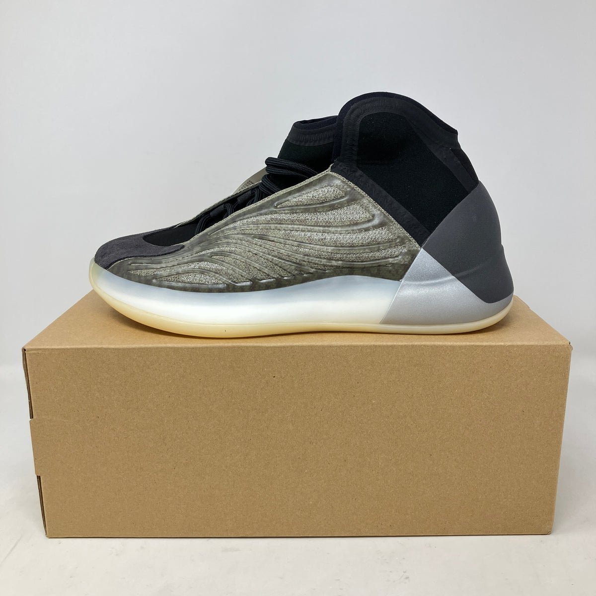 adidas Yeezy QNTM Barium
